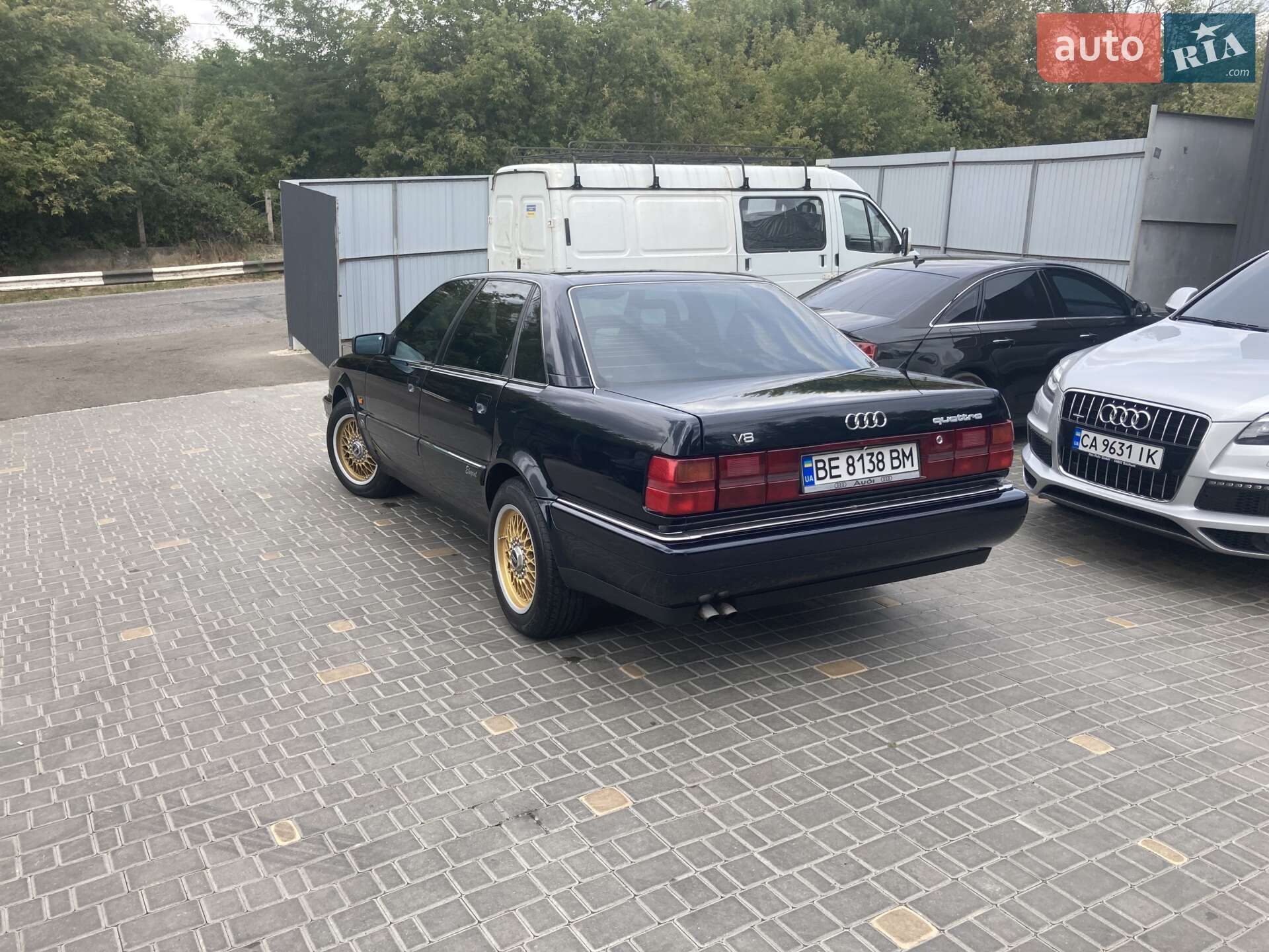 Audi V8 1989 VIN WAUZZZ44ZKN022601 фото оголошення 2 з 26