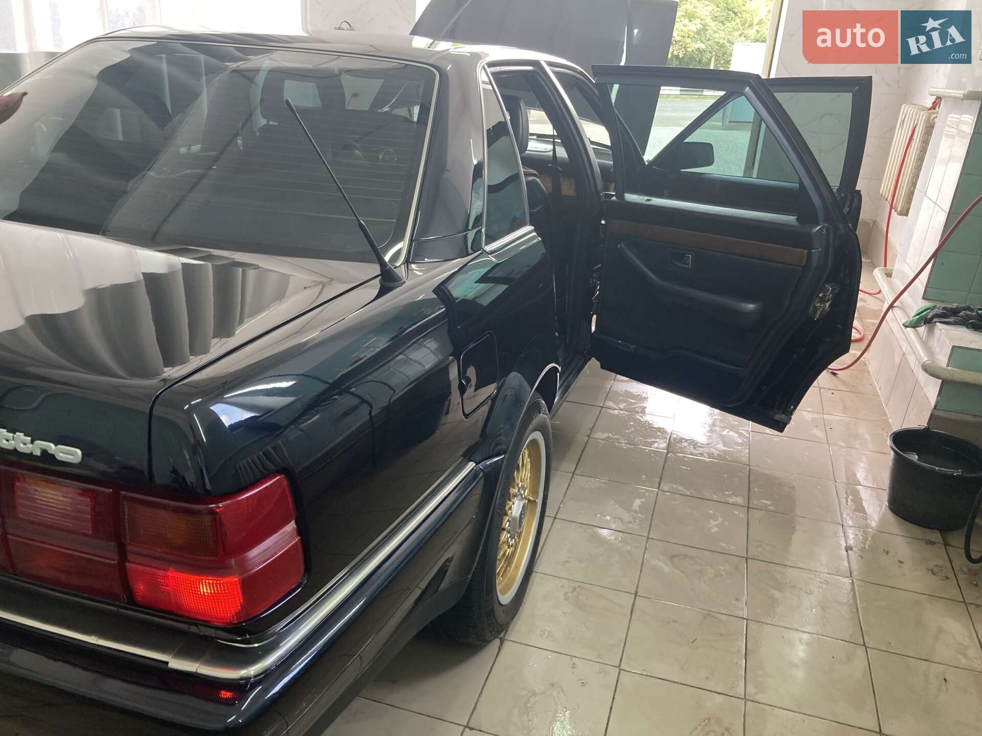 Audi V8 1989 VIN WAUZZZ44ZKN022601 фото оголошення 25 з 26