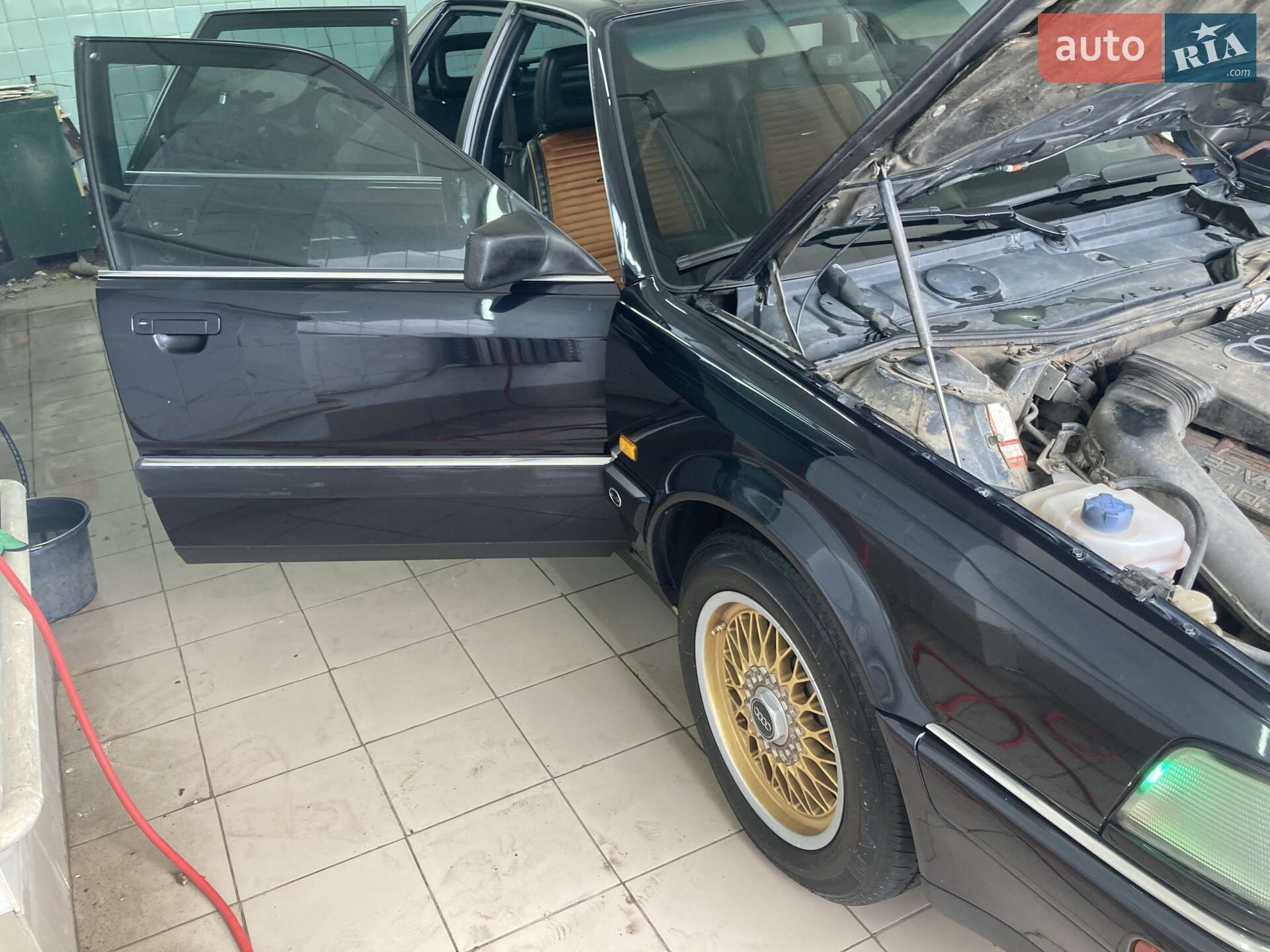 Audi V8 1989 VIN WAUZZZ44ZKN022601 фото оголошення 26 з 26