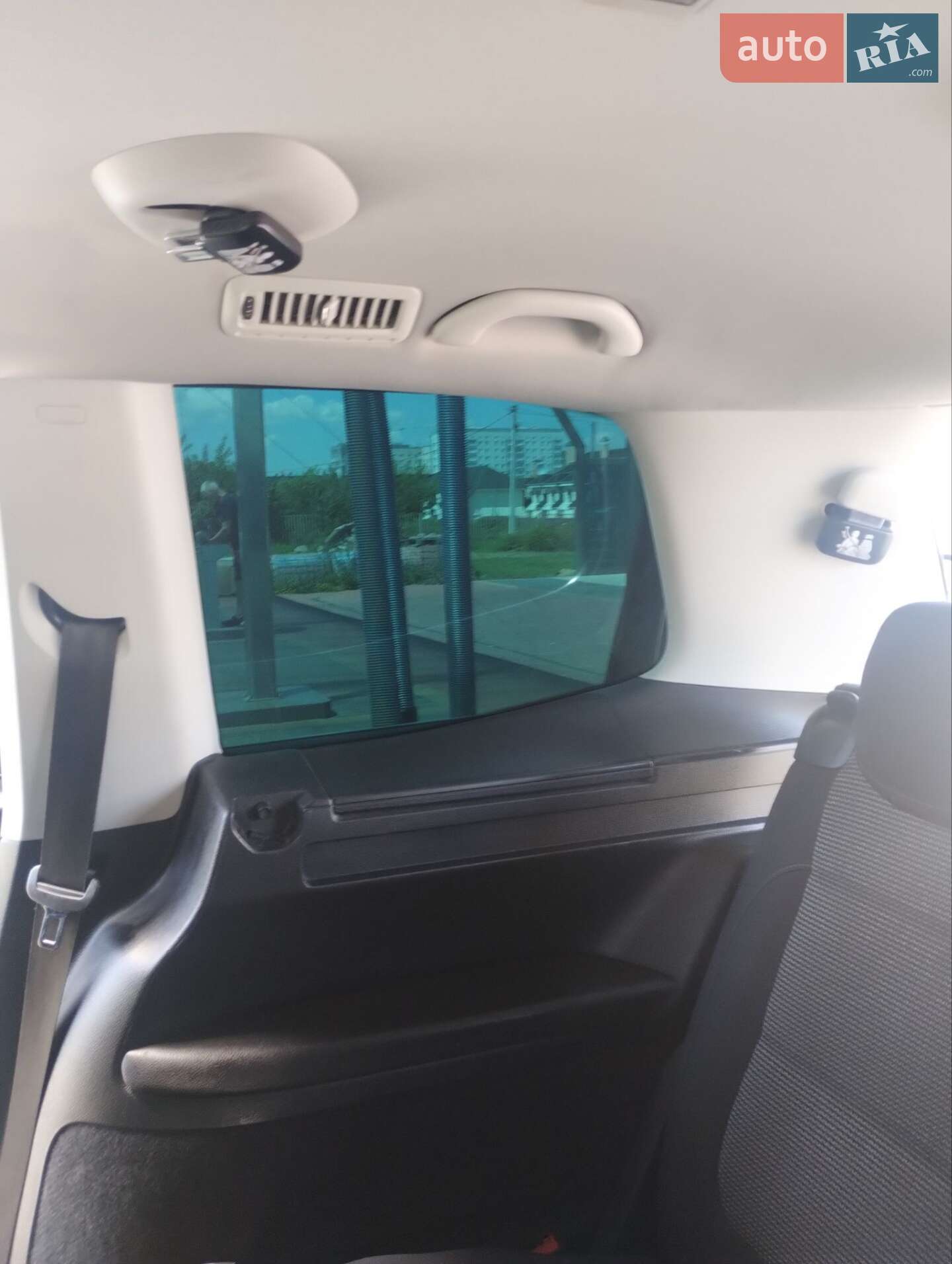 Volkswagen Sharan 2012 VIN WVWZZZ7NZDV007902 фото оголошення 13 з 20