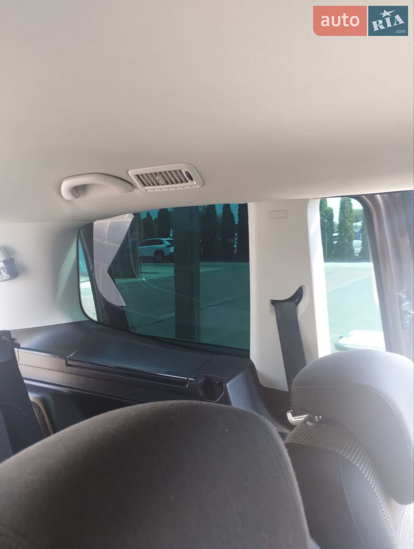 Volkswagen Sharan 2012 VIN WVWZZZ7NZDV007902 фото оголошення 15 з 20