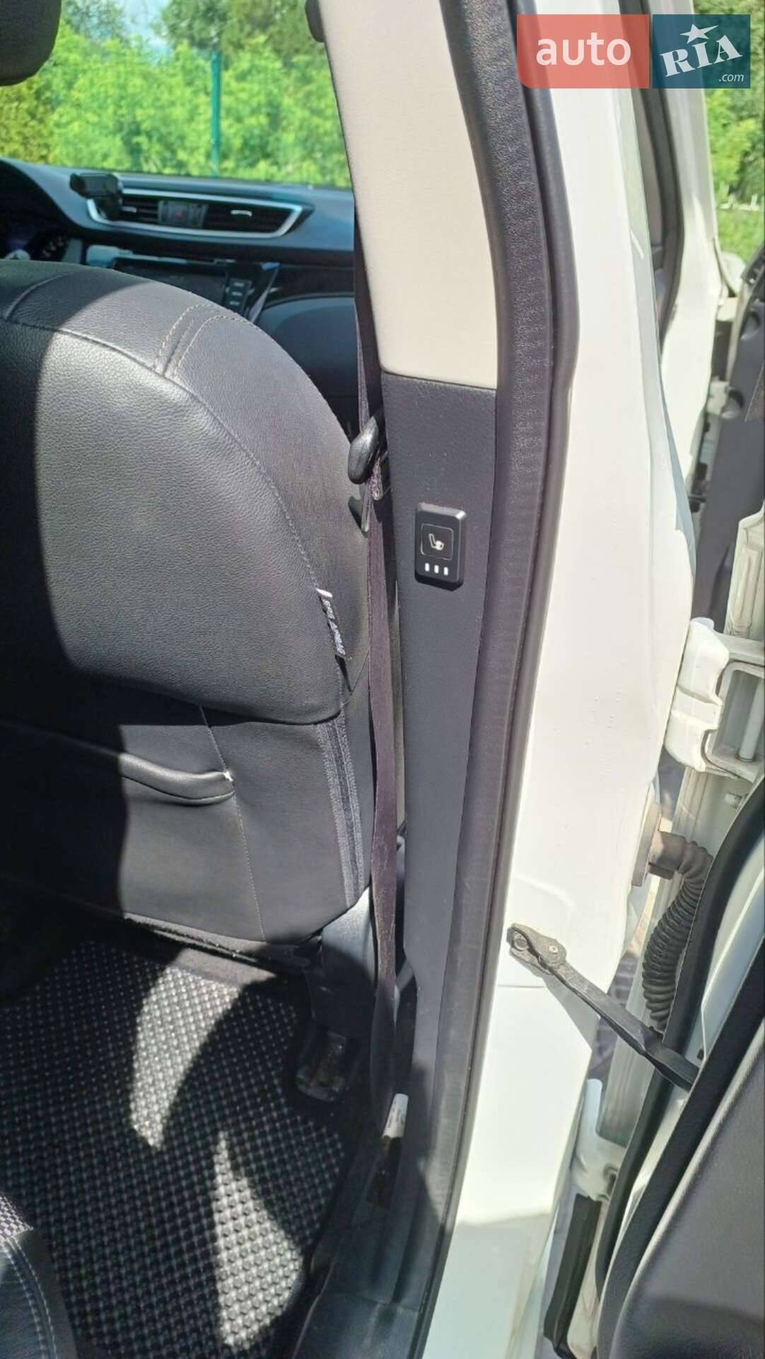 Nissan Qashqai 2014 VIN SJNDJ18E0FA292367 фото оголошення 8 з 20