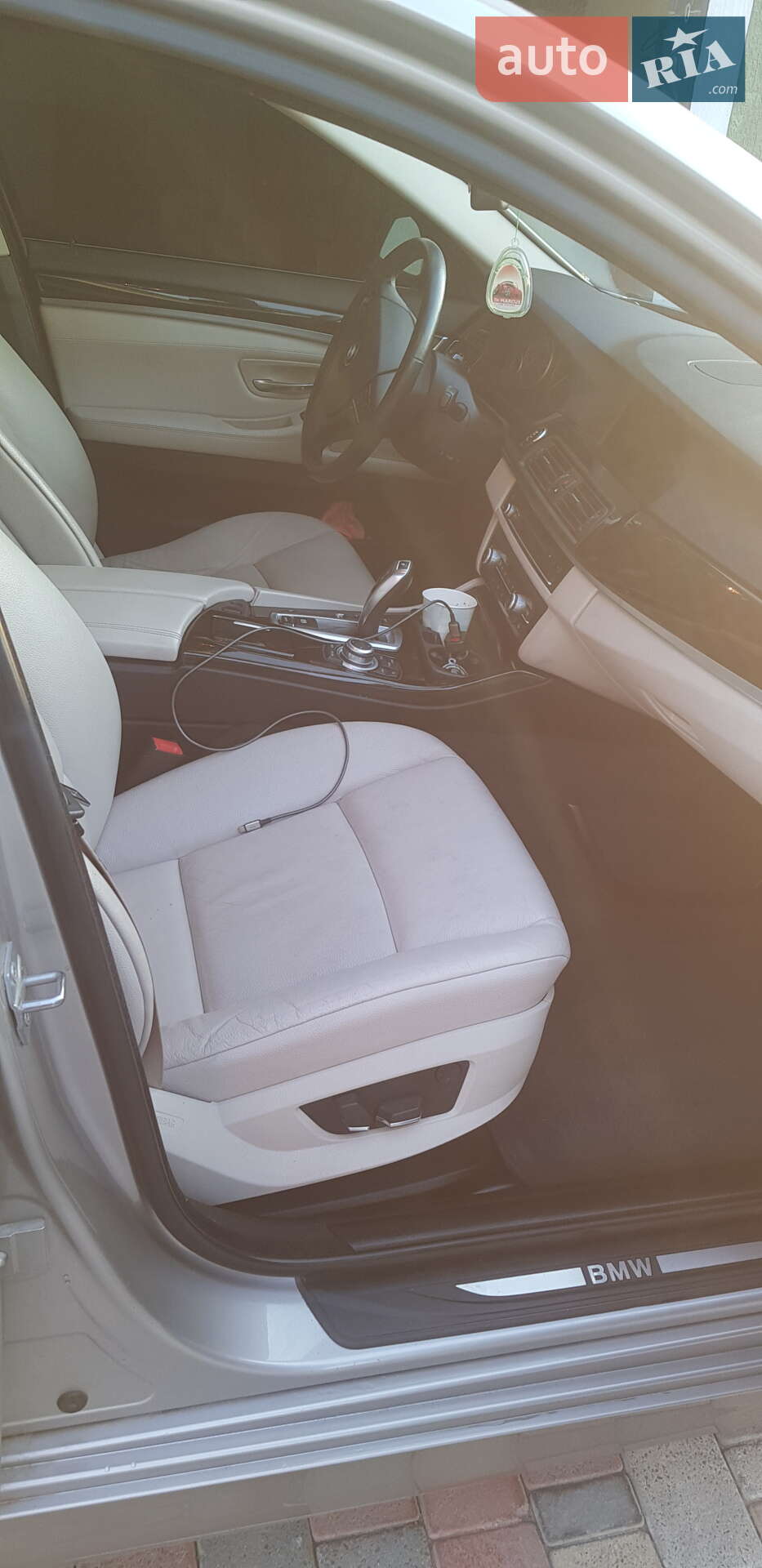 BMW 5 Series 2012 VIN WBAXH5C59DDW15315 фото оголошення 2 з 16