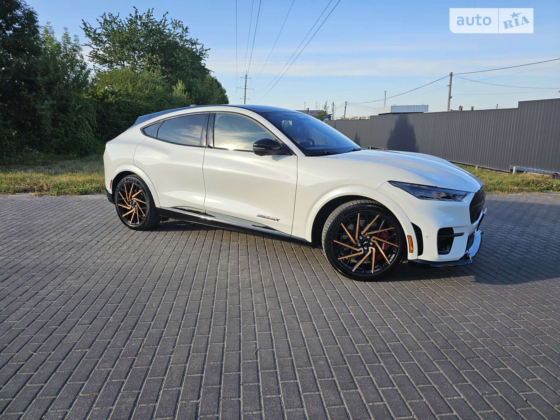 Ford Mustang Mach-E 2023 VIN 3FMTK4SX8PMA77288 фото оголошення 9 з 31