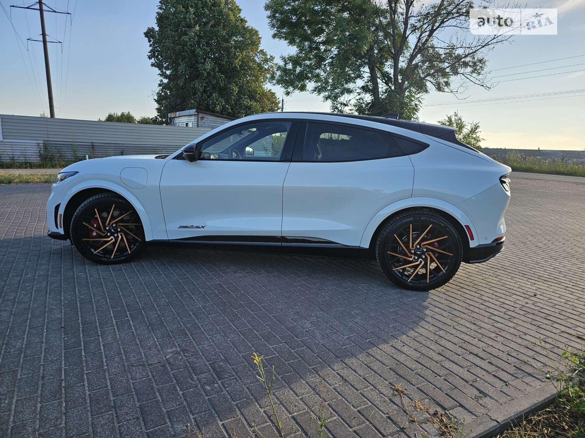 Ford Mustang Mach-E 2023 VIN 3FMTK4SX8PMA77288 фото оголошення 13 з 31
