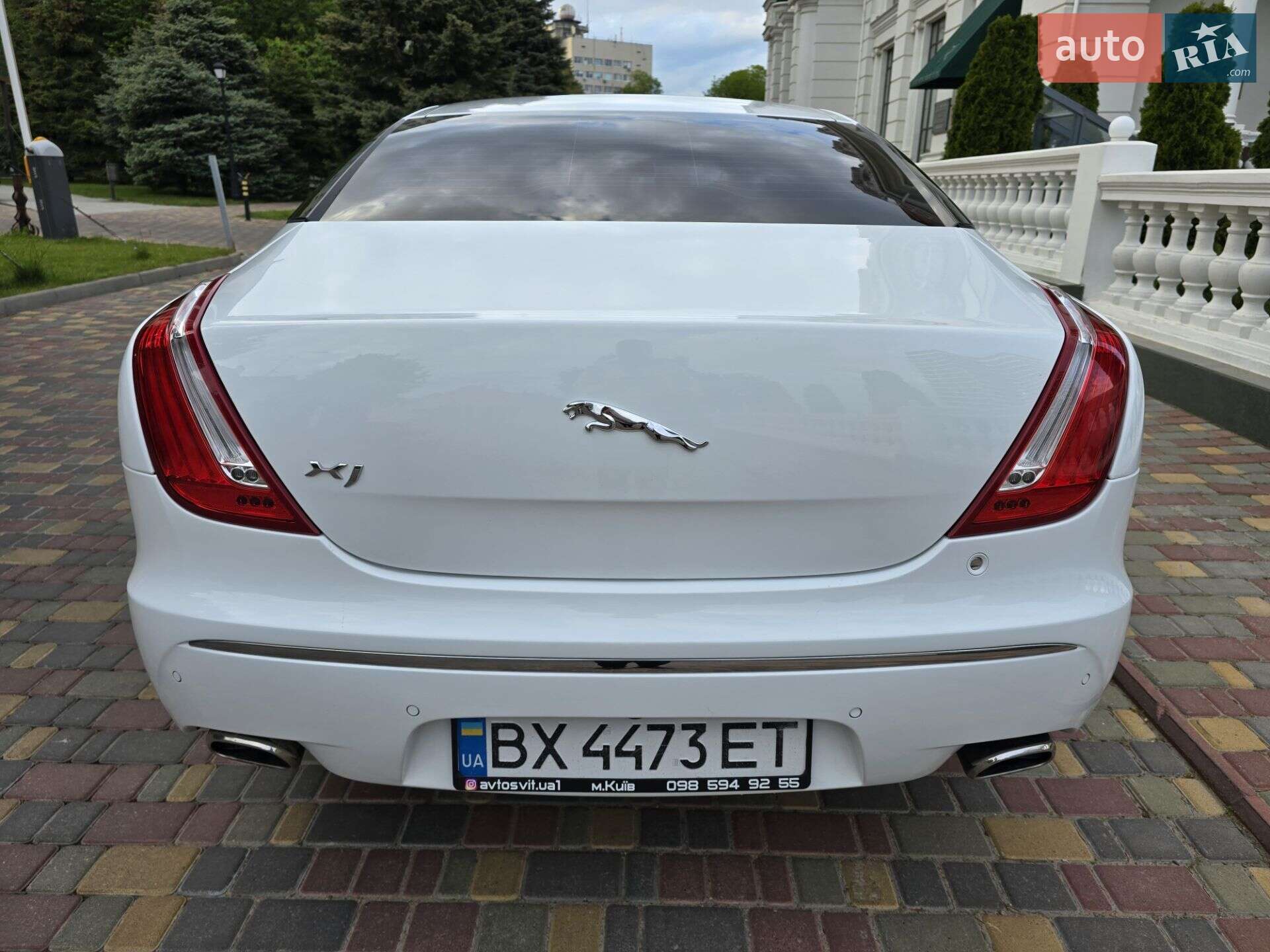 Jaguar XJ 2011 VIN SAJAA16P4CLV23098 фото оголошення 15 з 36
