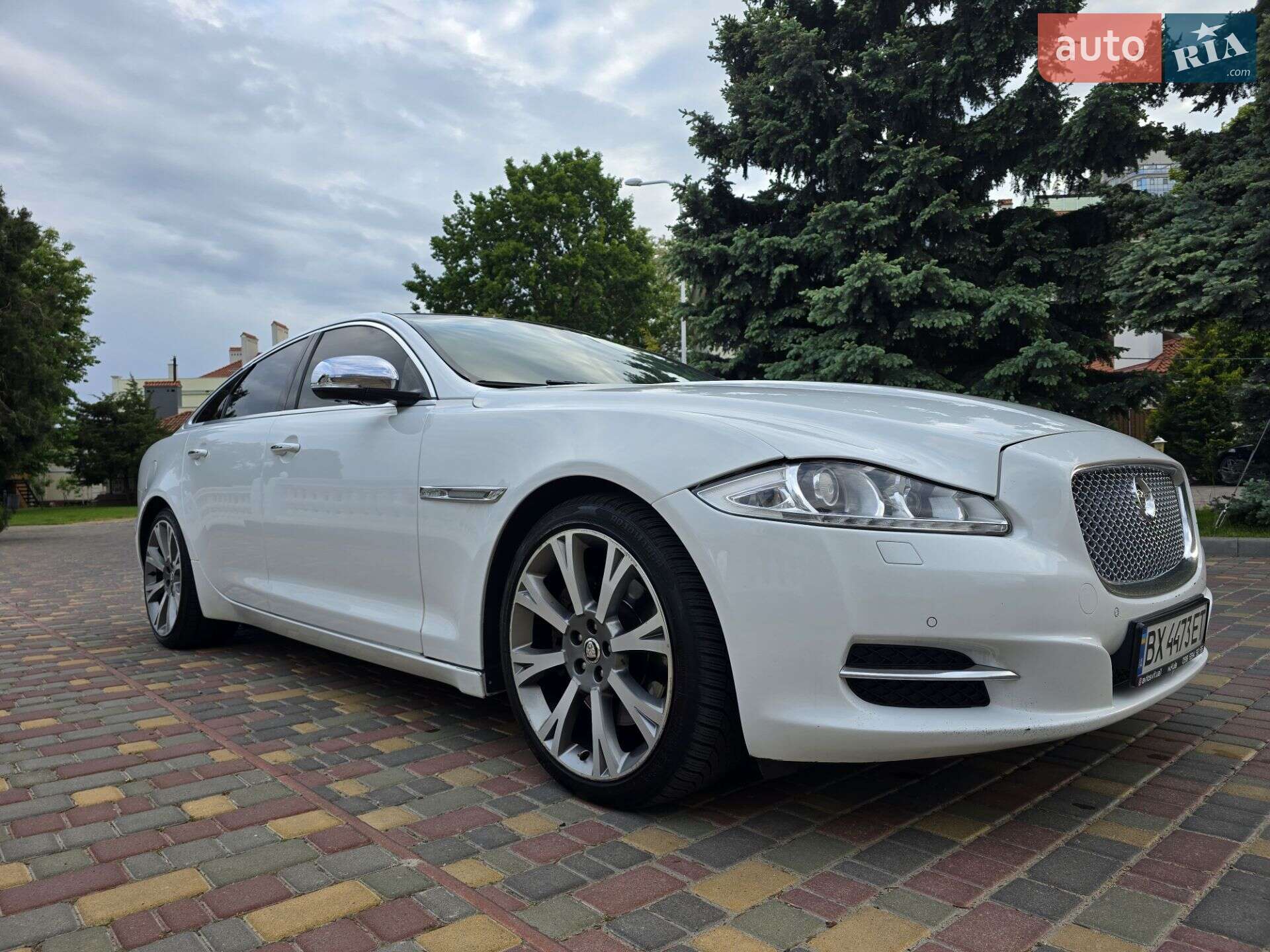 Jaguar XJ 2011 VIN SAJAA16P4CLV23098 фото оголошення 7 з 36