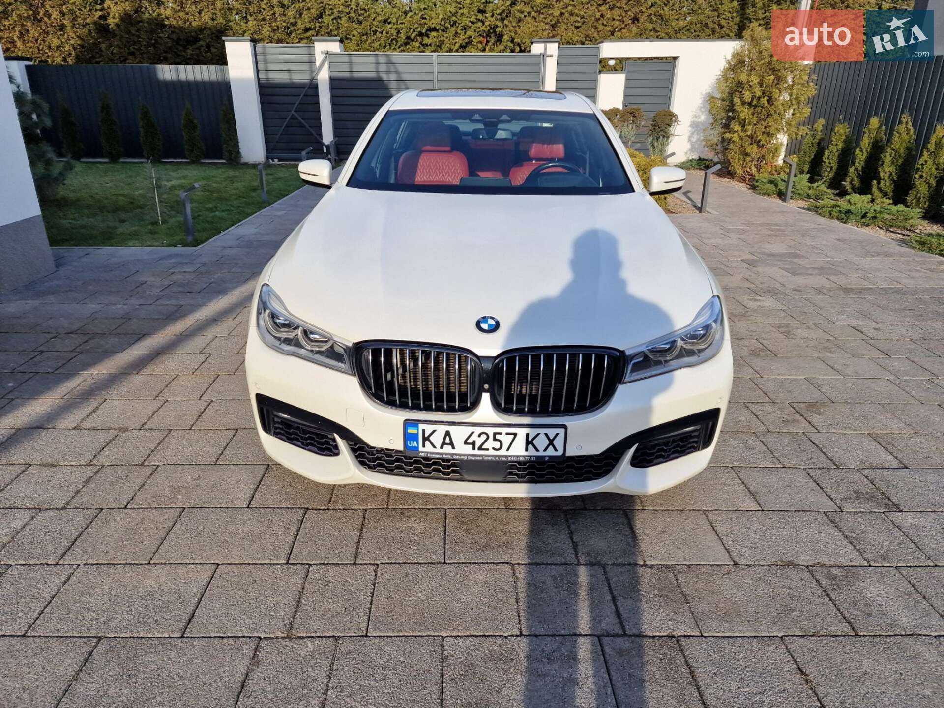 BMW 7 Series 2017 VIN WBA7F2C50JB238255 фото оголошення 2 з 32