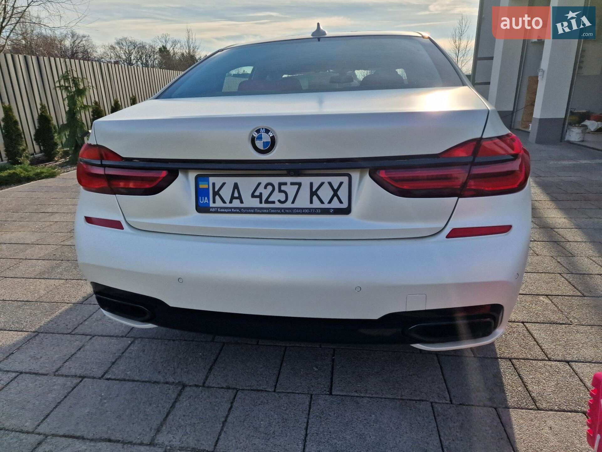 BMW 7 Series 2017 VIN WBA7F2C50JB238255 фото оголошення 8 з 32