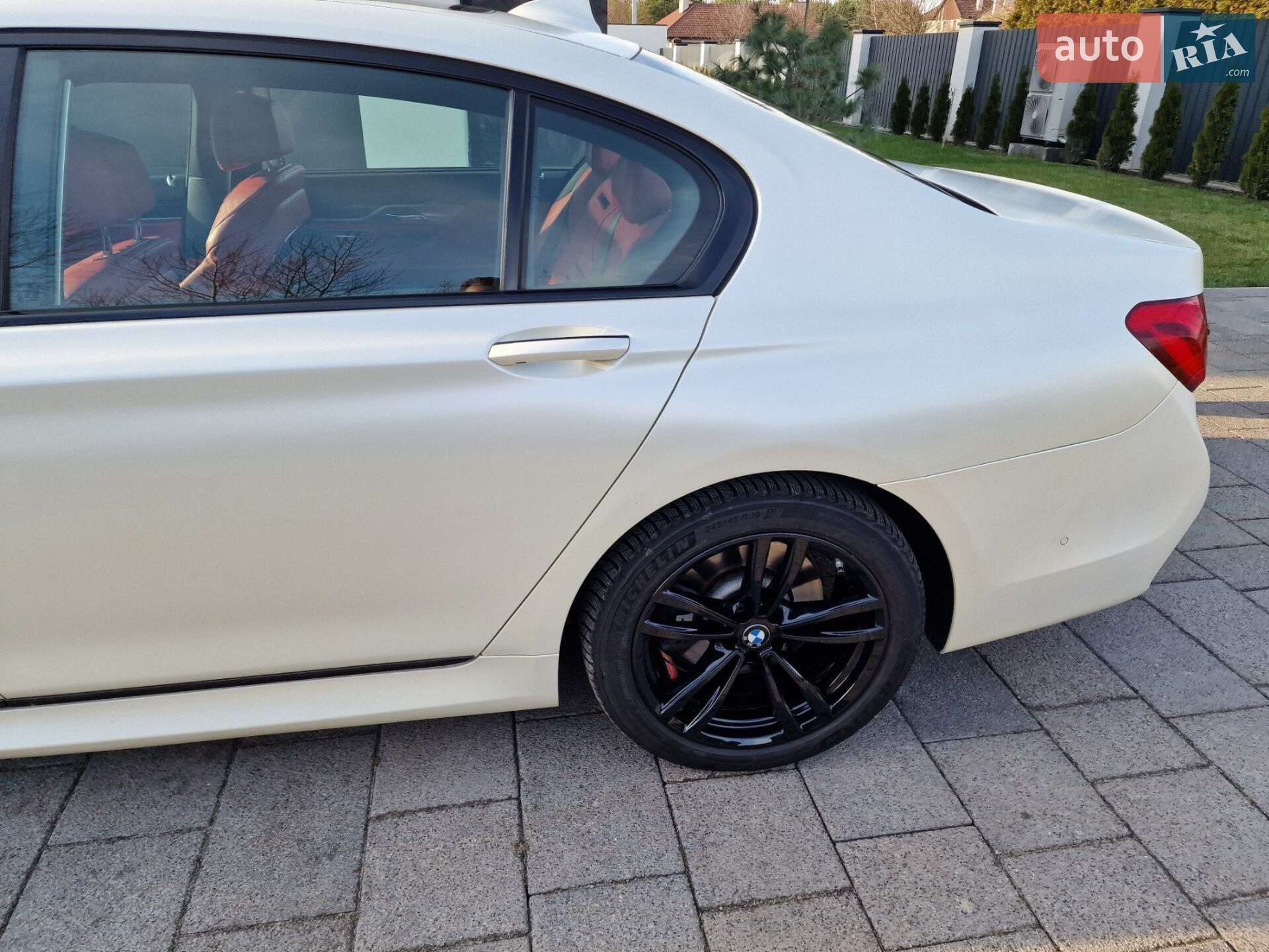 BMW 7 Series 2017 VIN WBA7F2C50JB238255 фото оголошення 12 з 32