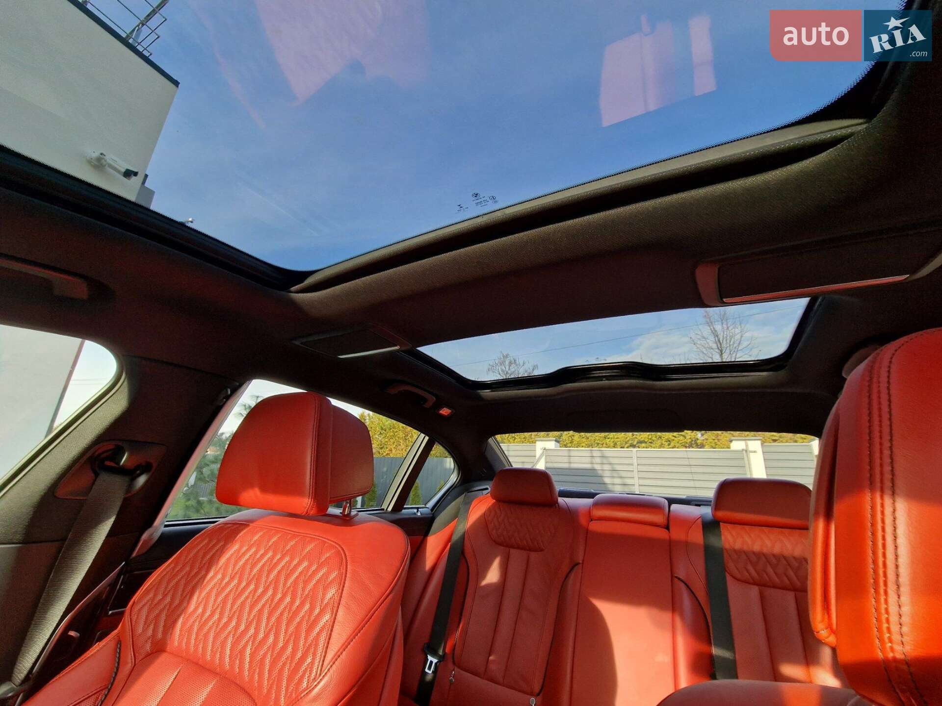BMW 7 Series 2017 VIN WBA7F2C50JB238255 фото оголошення 28 з 32