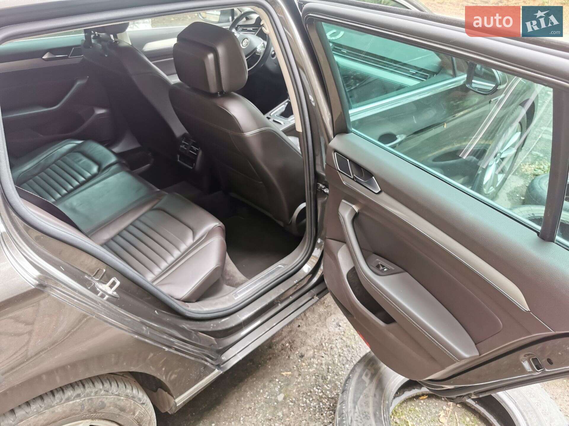 Volkswagen Passat 2016 VIN WVWZZZ3CZHE083847 фото оголошення 36 з 48