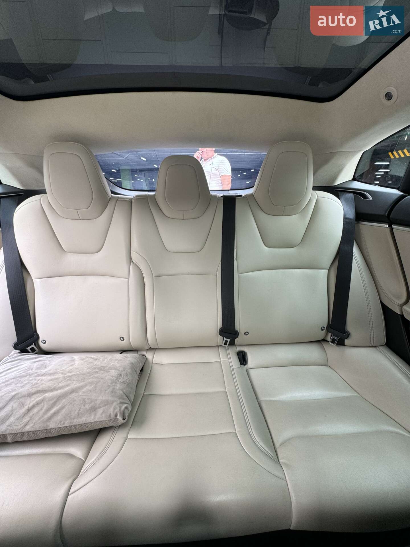Tesla Model S 2018 VIN 5YJSA1E27JF244608 фото оголошення 5 з 22