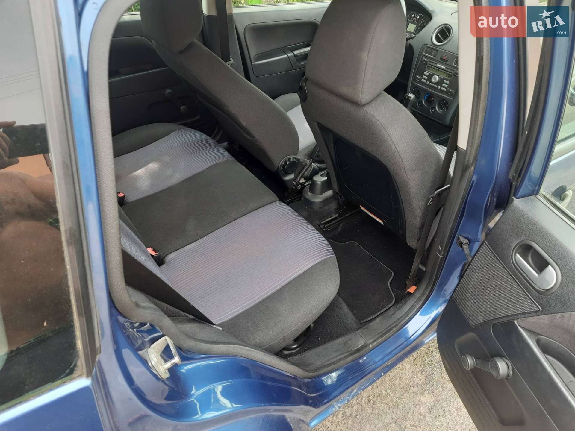 Ford Fusion 2007 VIN WF0UXXGAJU7L68635 фото оголошення 6 з 10
