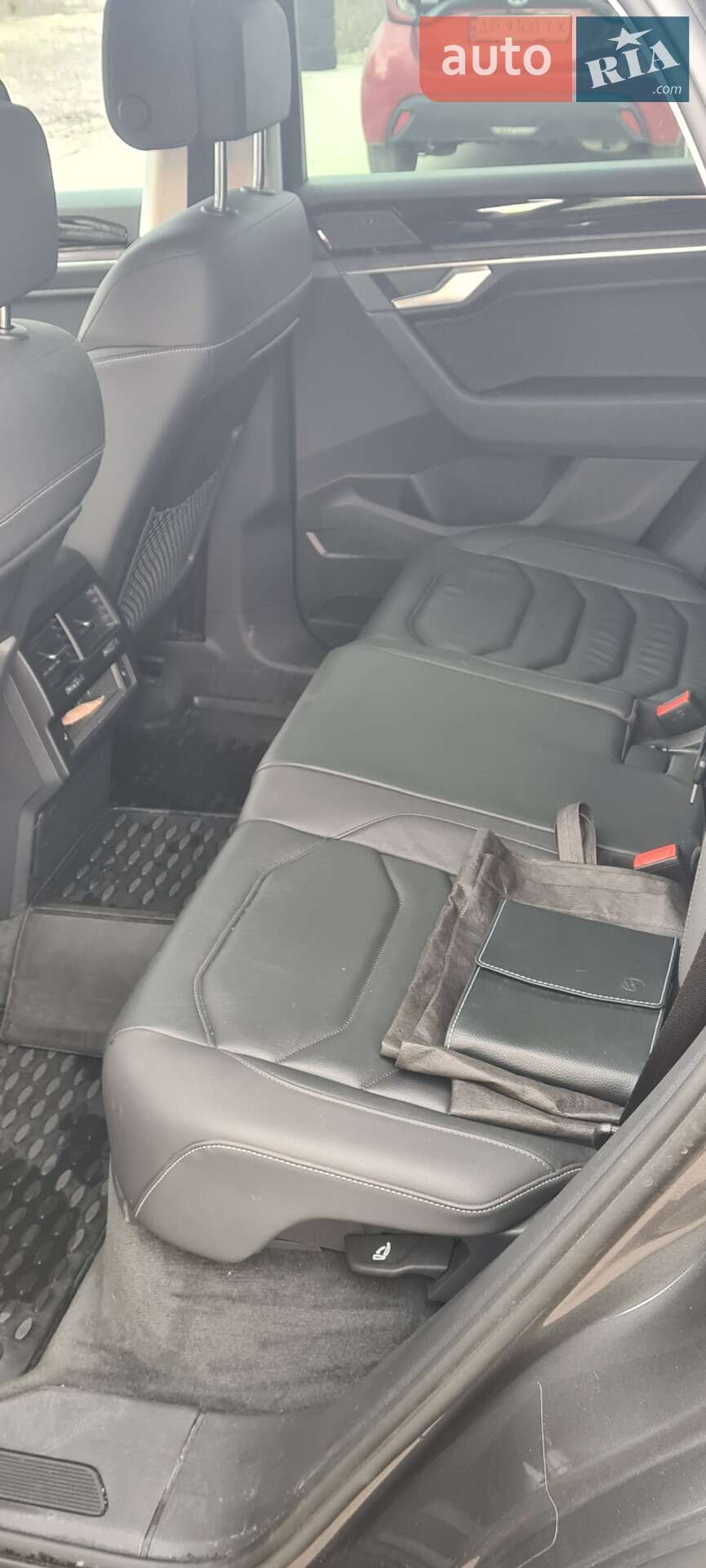 Volkswagen Touareg 2021 VIN WVGZZZCRZMD039597 фото оголошення 14 з 86