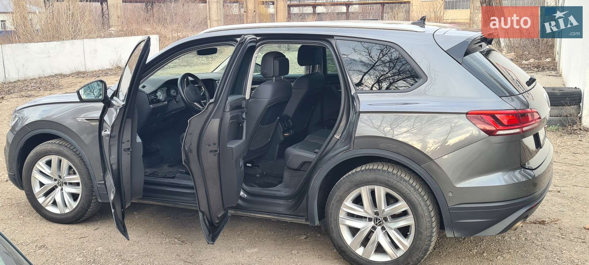 Volkswagen Touareg 2021 VIN WVGZZZCRZMD039597 фото оголошення 17 з 86