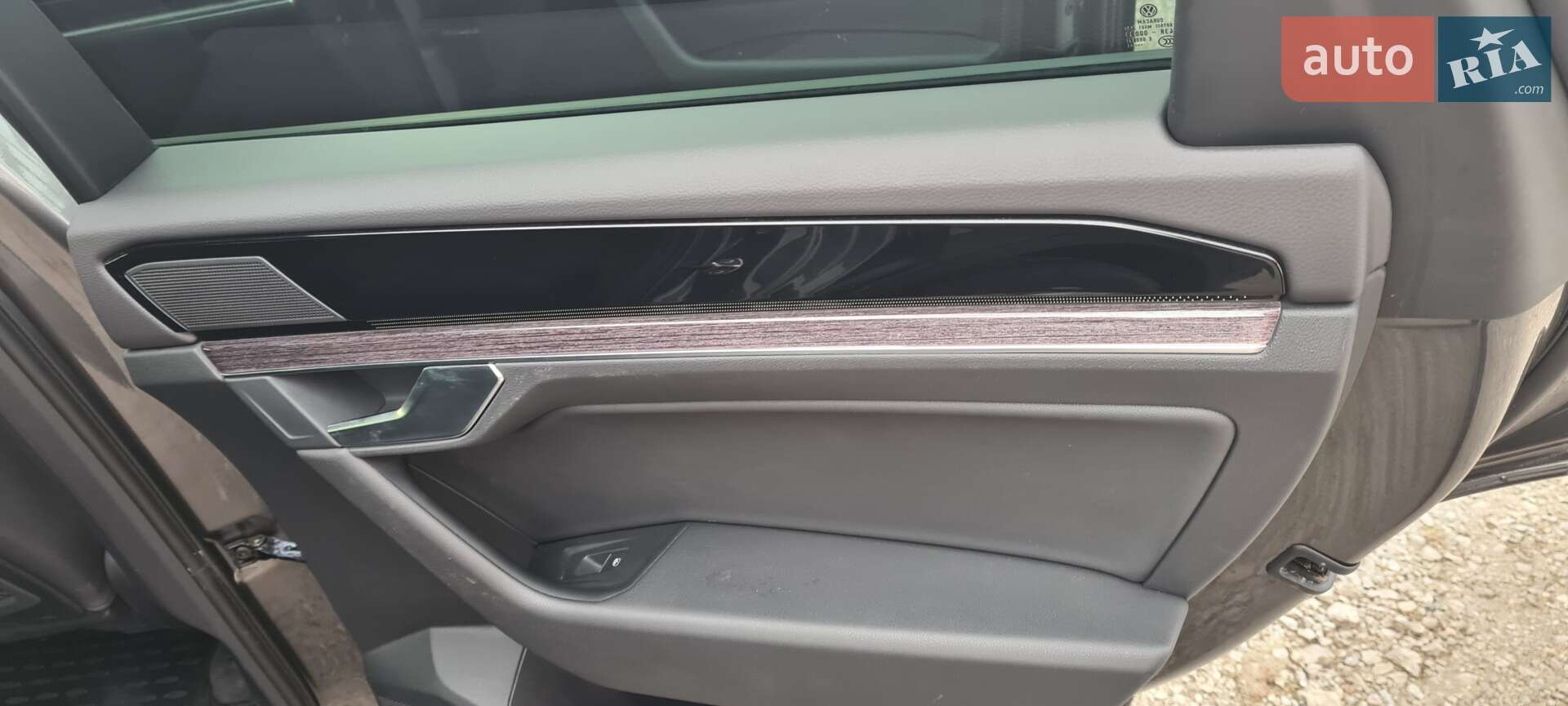 Volkswagen Touareg 2021 VIN WVGZZZCRZMD039597 фото оголошення 46 з 86