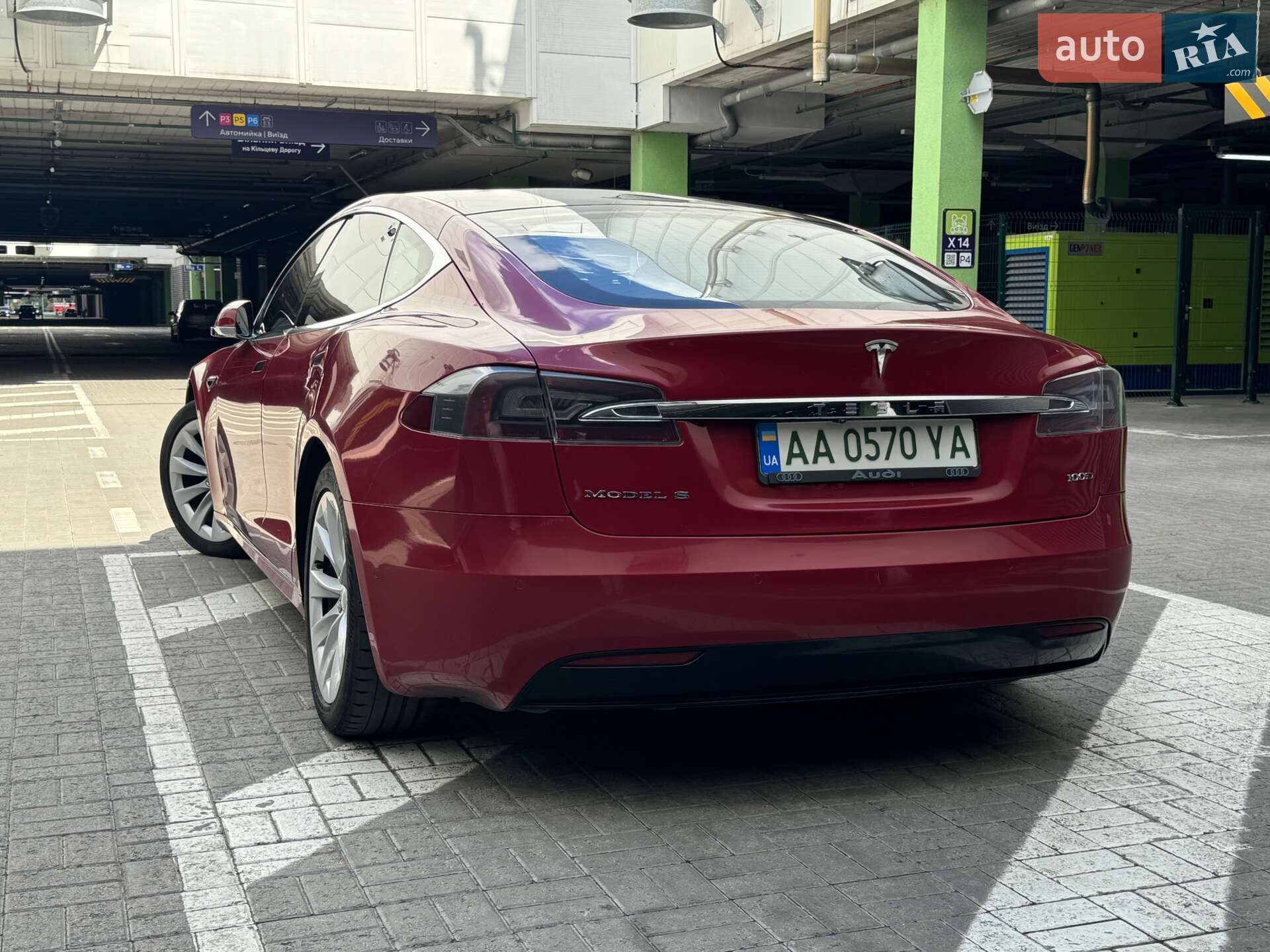 Tesla Model S 2018 VIN 5YJSA1E27JF244608 фото оголошення 19 з 22