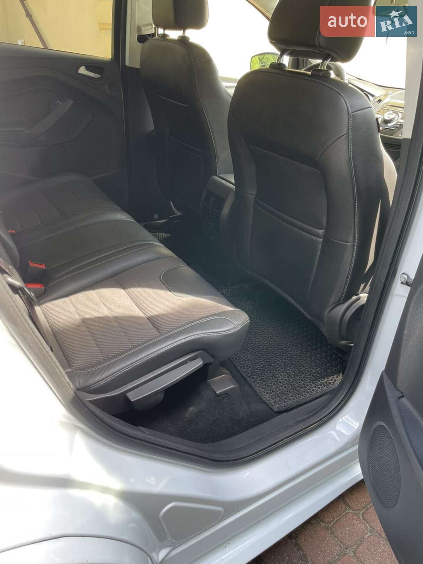Ford Kuga 2015 VIN WF0AXXWPMAFY46873 фото оголошення 8 з 8