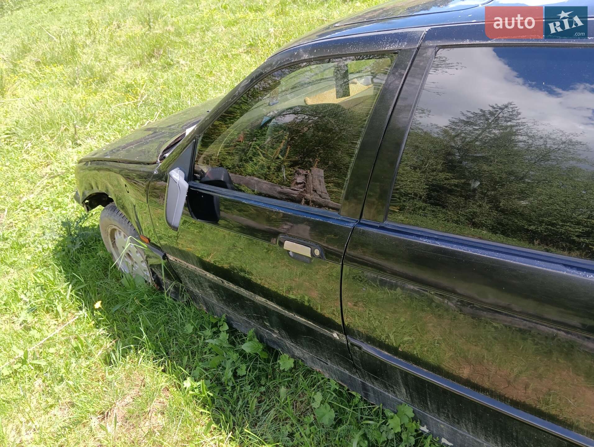 BMW 3 Series 1993 VIN WBACC11030FF49844 фото оголошення 18 з 21