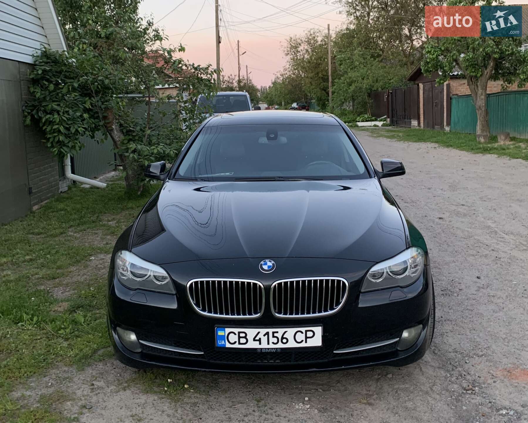 BMW 5 Series 2011 VIN WBAFR1C56BDJ97794 фото оголошення 2 з 9