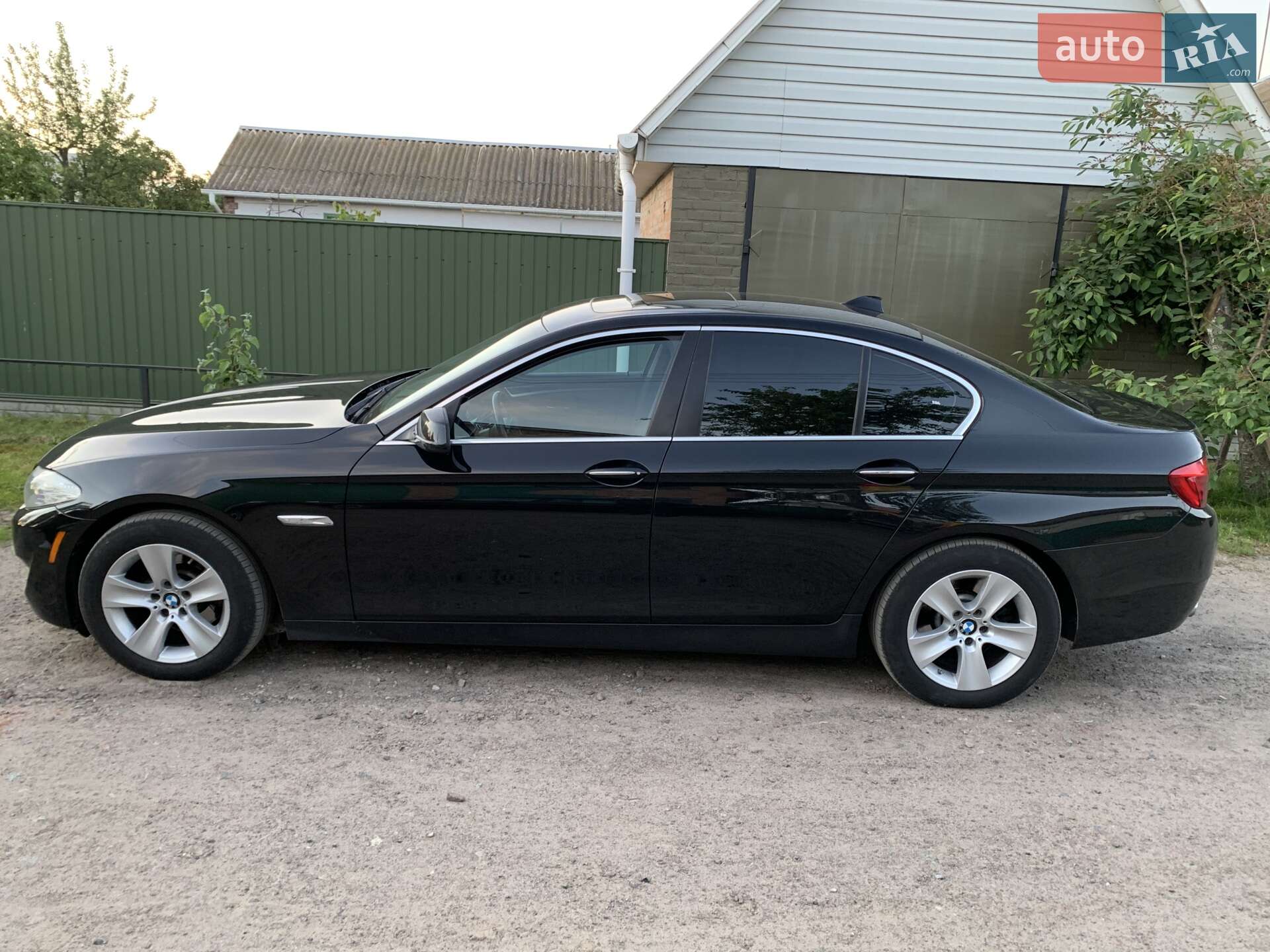 BMW 5 Series 2011 VIN WBAFR1C56BDJ97794 фото оголошення 4 з 9