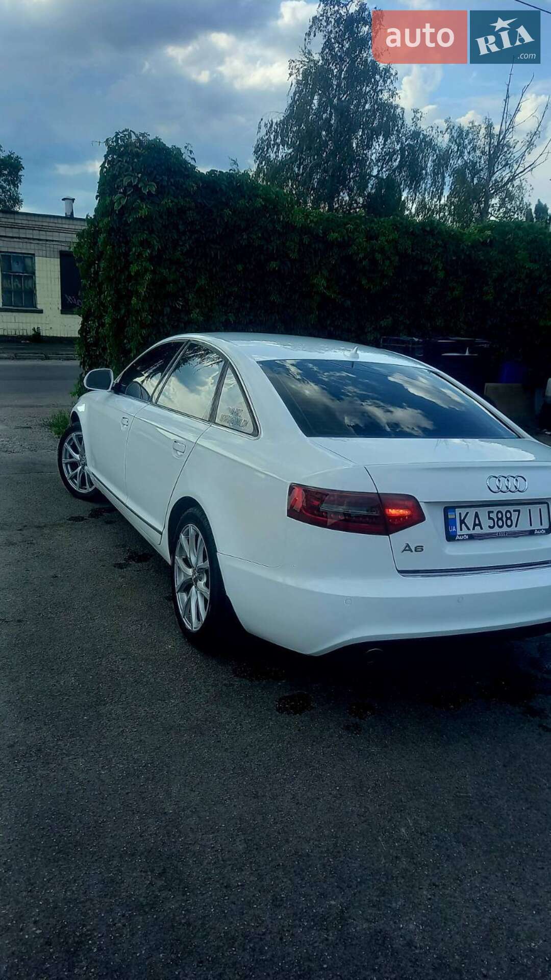 Audi A6 2010 VIN WAUFGAFB1BN024296 фото оголошення 8 з 29
