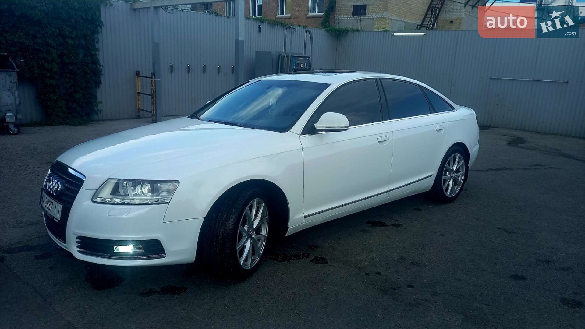 Audi A6 2010 VIN WAUFGAFB1BN024296 фото оголошення 7 з 29