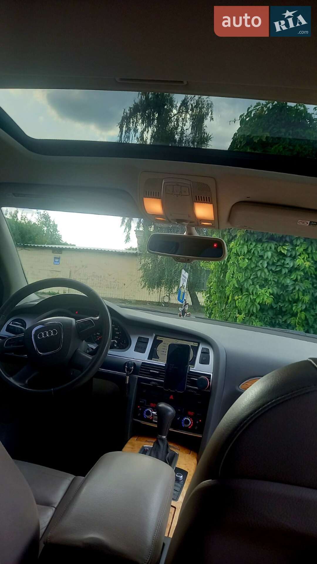 Audi A6 2010 VIN WAUFGAFB1BN024296 фото оголошення 14 з 29