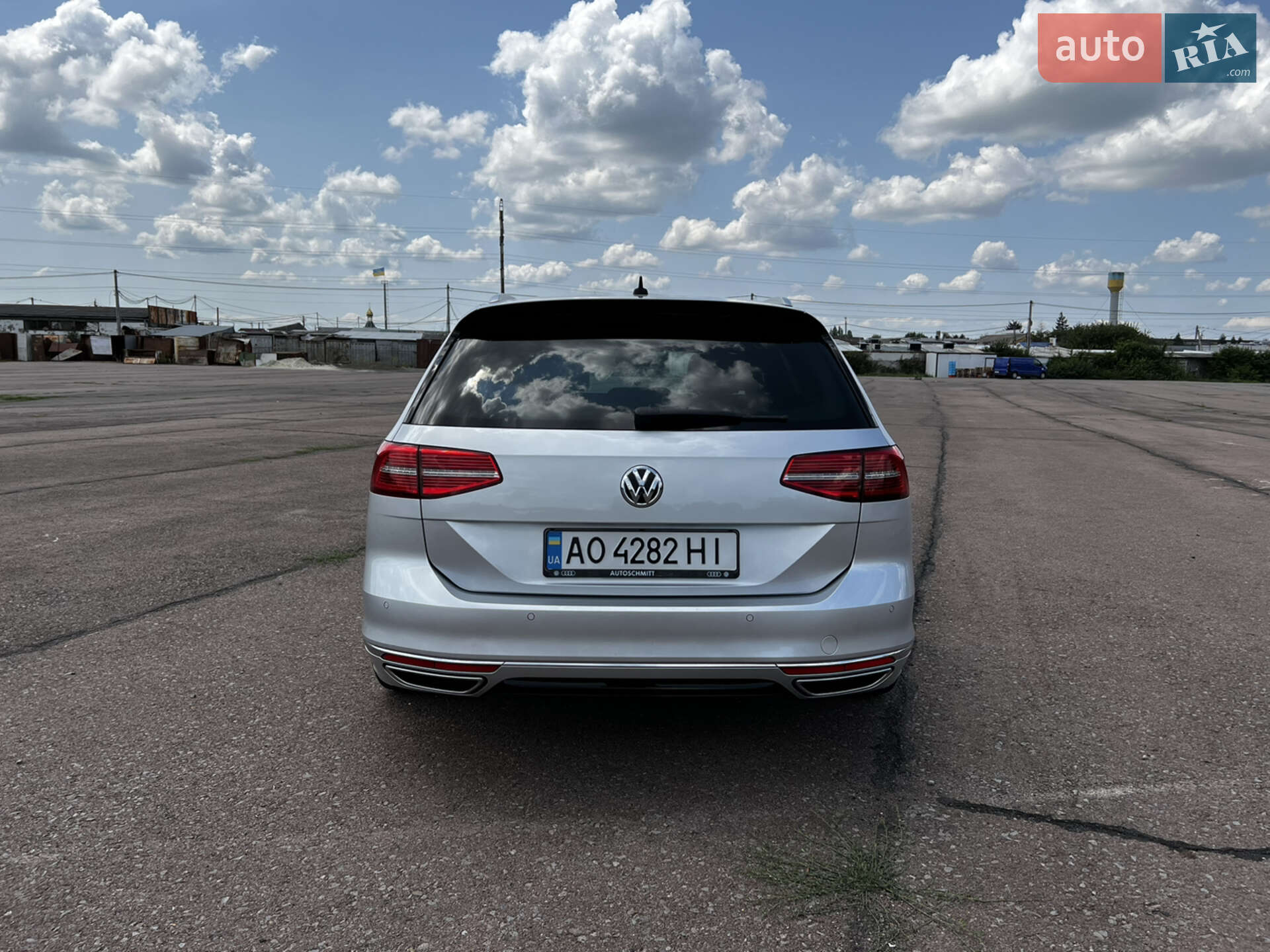 Volkswagen Passat 2017 VIN WVWZZZ3CZJE003115 фото оголошення 6 з 17