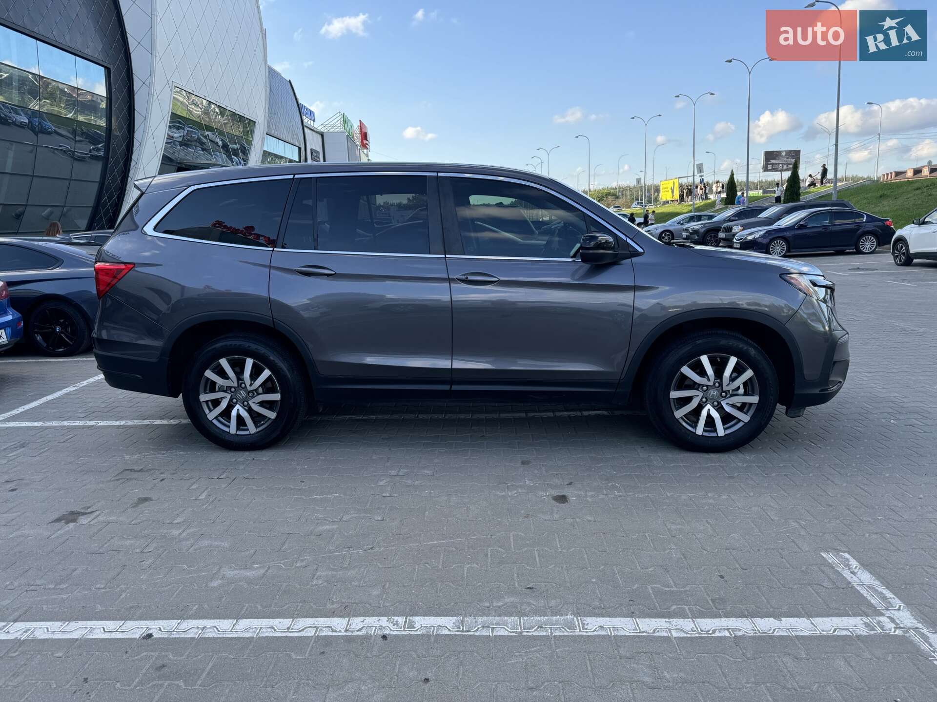 Honda Pilot 2021 VIN 5FNYF5H50MB026734 фото оголошення 6 з 27