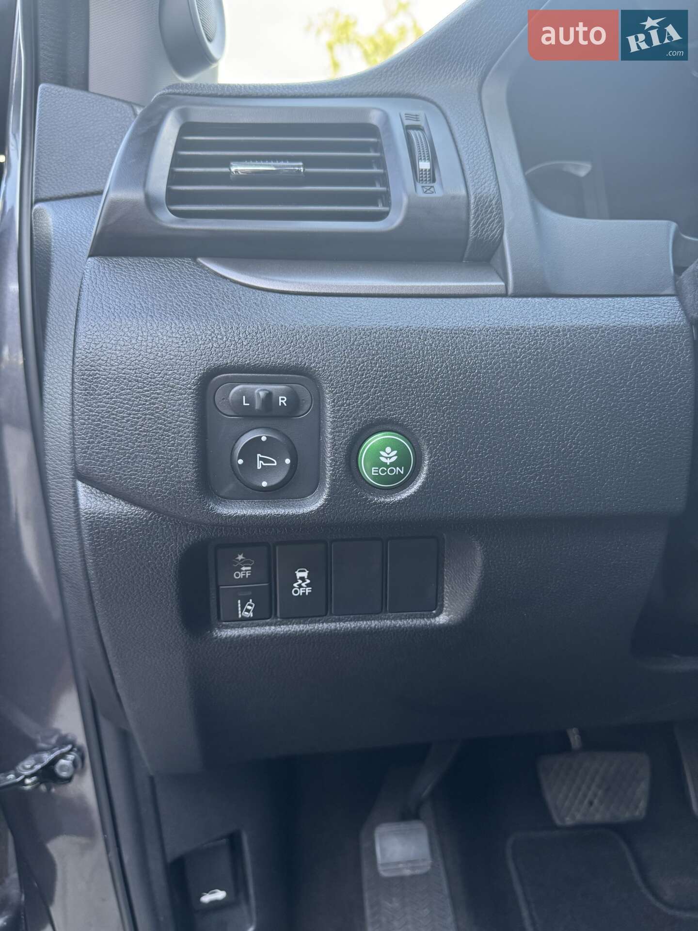 Honda Pilot 2021 VIN 5FNYF5H50MB026734 фото оголошення 12 з 27