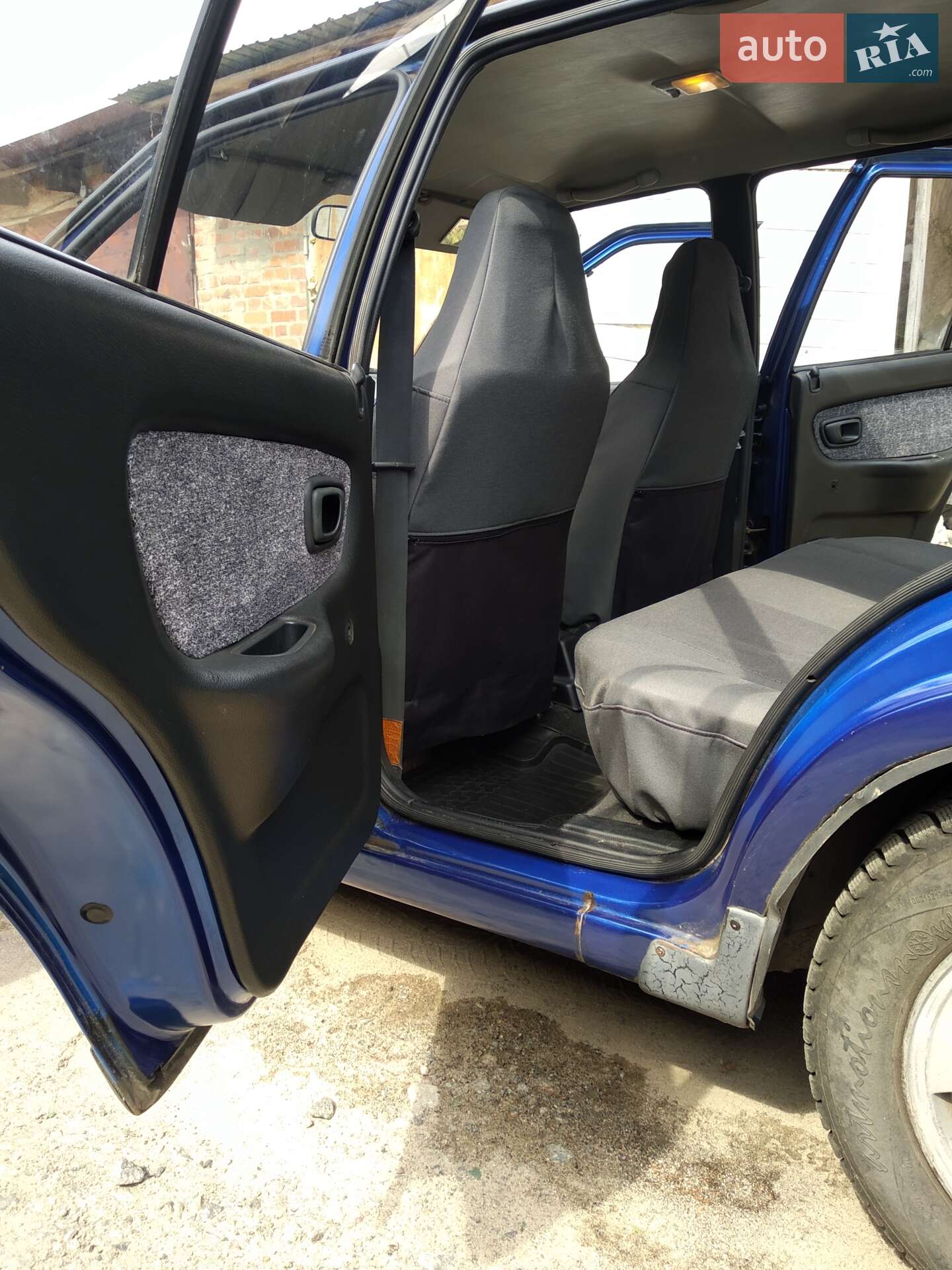 Hyundai Pony 1992 VIN KMHVF21JPPU725886 фото оголошення 5 з 13