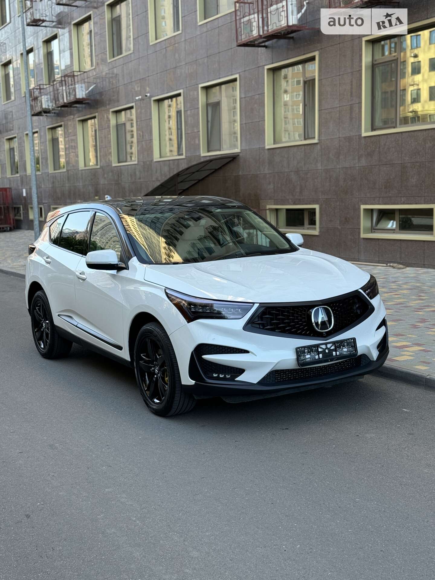 Acura RDX 2020 VIN 5J8TC2H77ML018471 фото оголошення 2 з 35