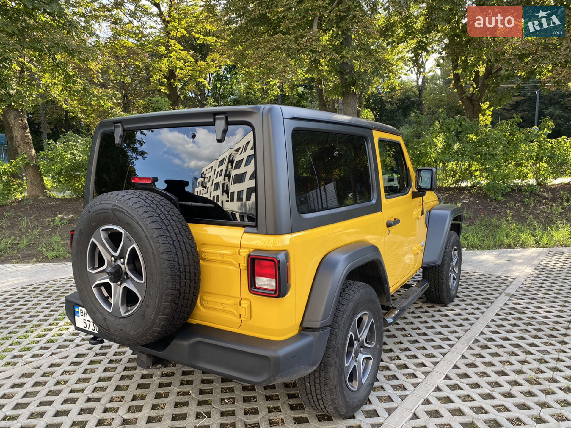 Jeep Wrangler 2020 VIN 1C4GJXAN7LW350368 фото оголошення 4 з 15