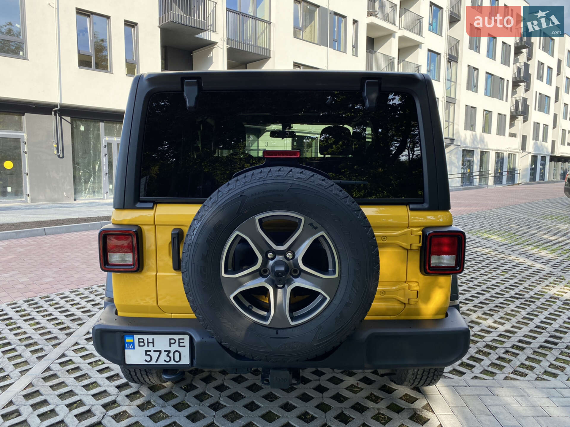 Jeep Wrangler 2020 VIN 1C4GJXAN7LW350368 фото оголошення 3 з 15