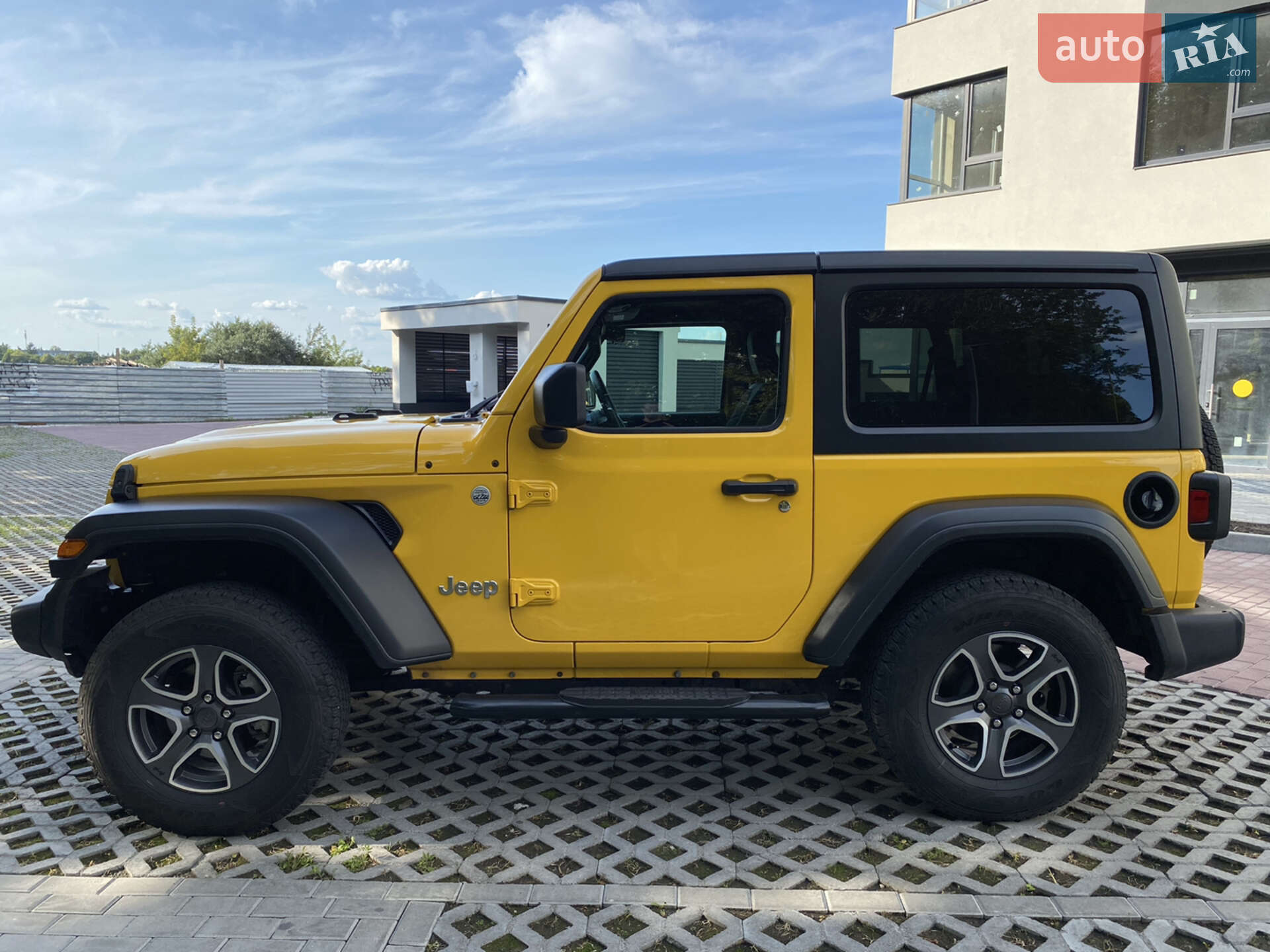 Jeep Wrangler 2020 VIN 1C4GJXAN7LW350368 фото оголошення 7 з 15