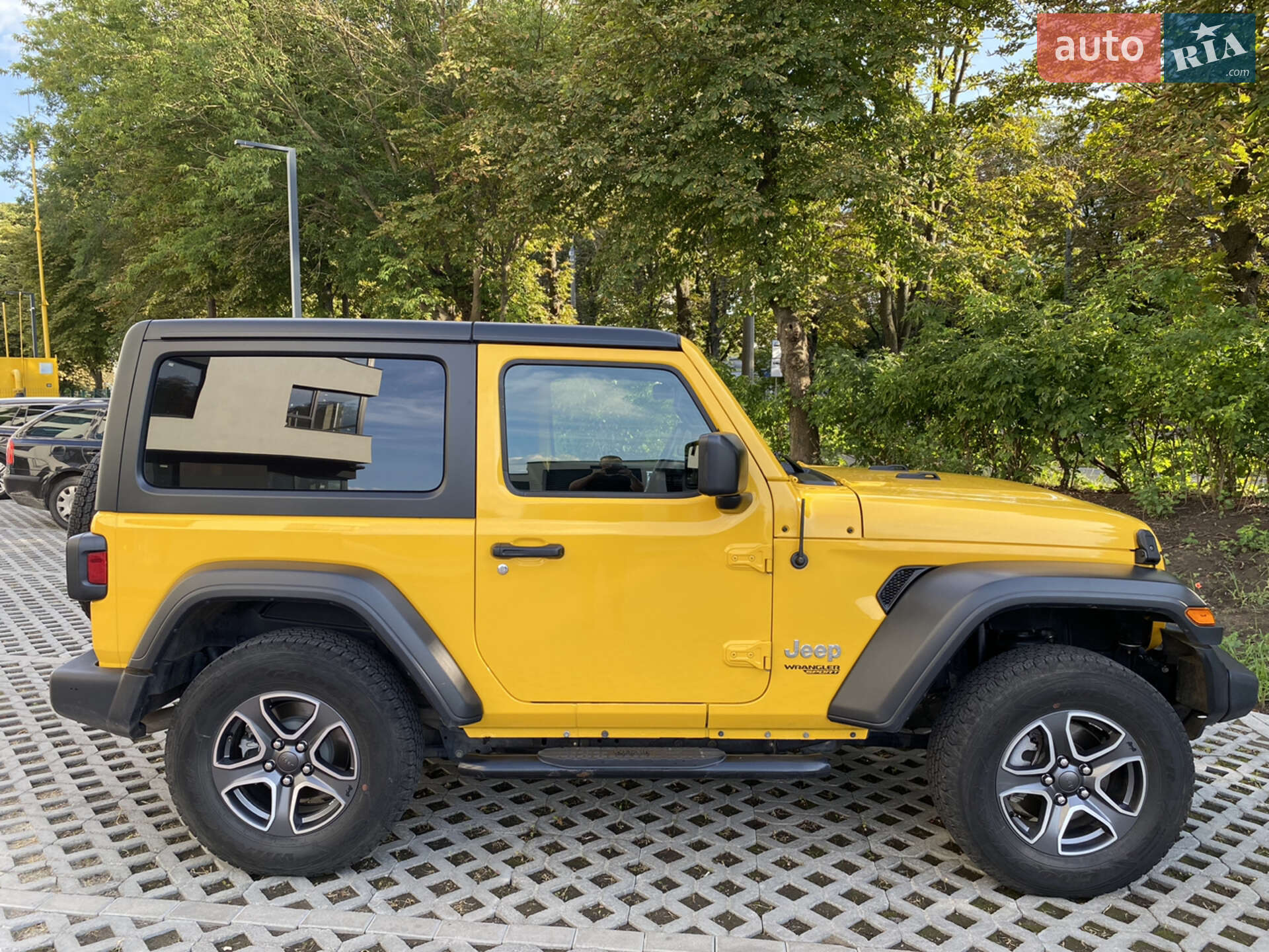Jeep Wrangler 2020 VIN 1C4GJXAN7LW350368 фото оголошення 5 з 15