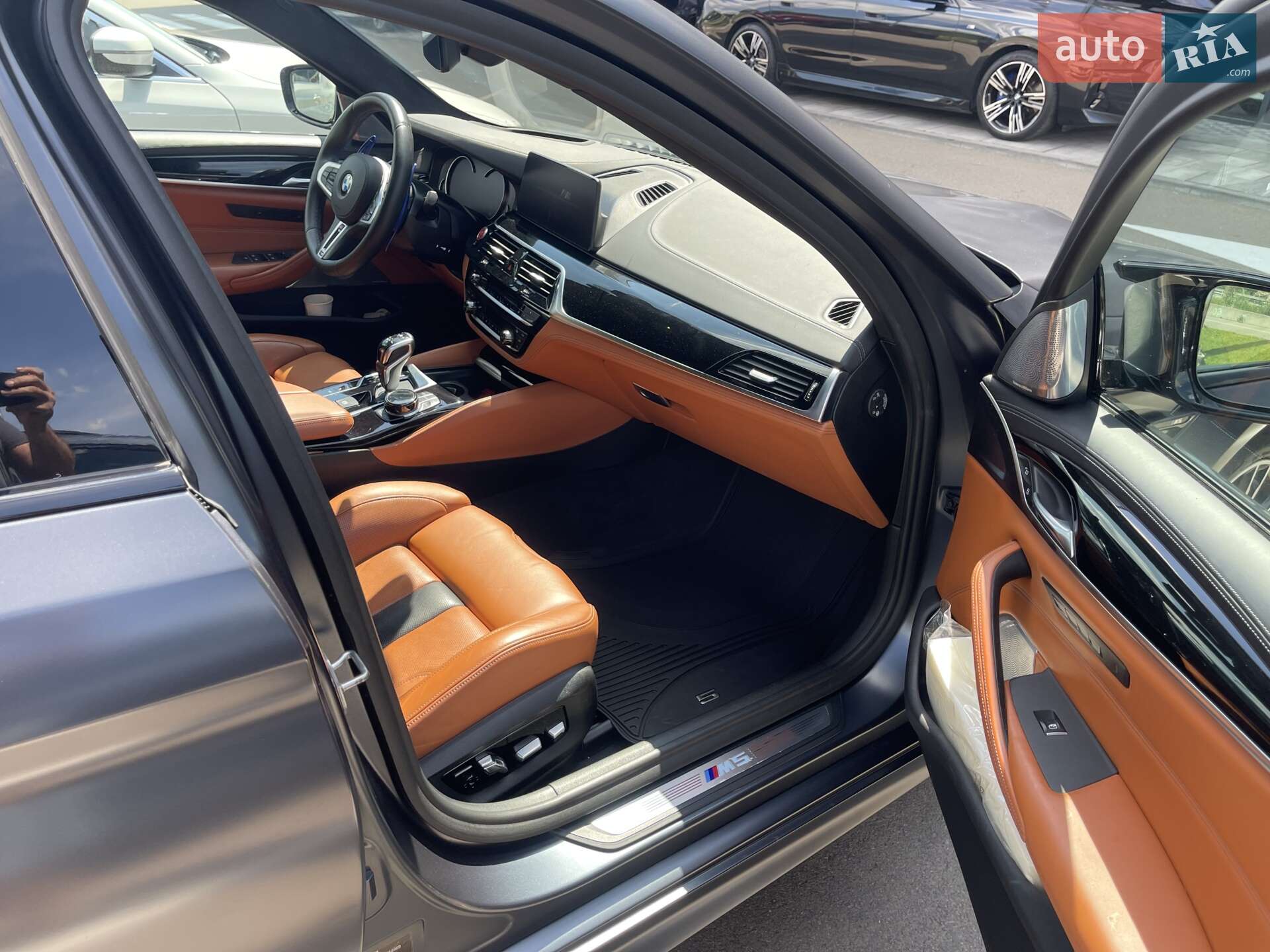 BMW M5 2018 VIN WBSJF01070G964869 фото оголошення 38 з 42