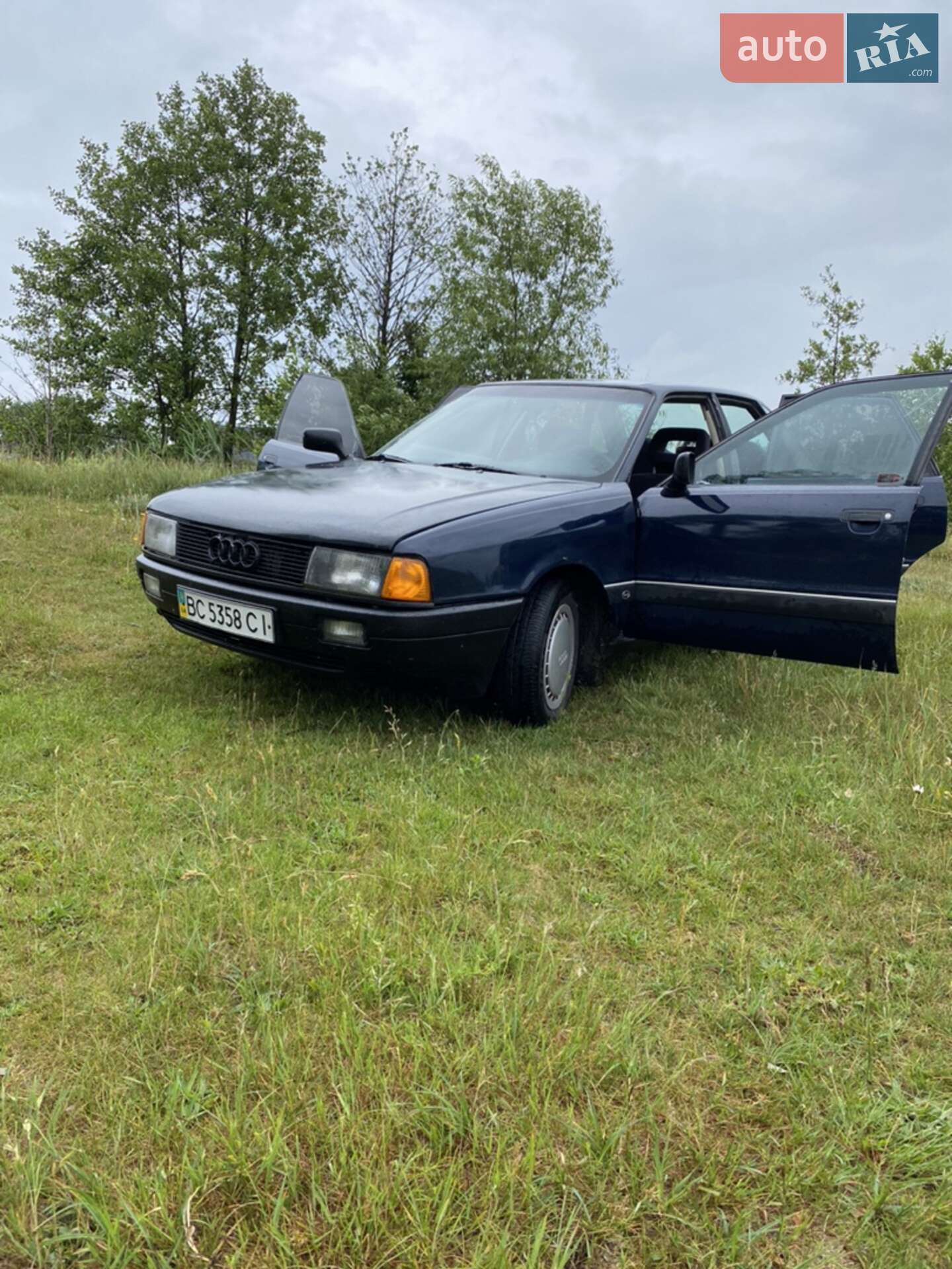Audi 80 1988 VIN WAUZZZ89ZJA361610 фото оголошення 3 з 13