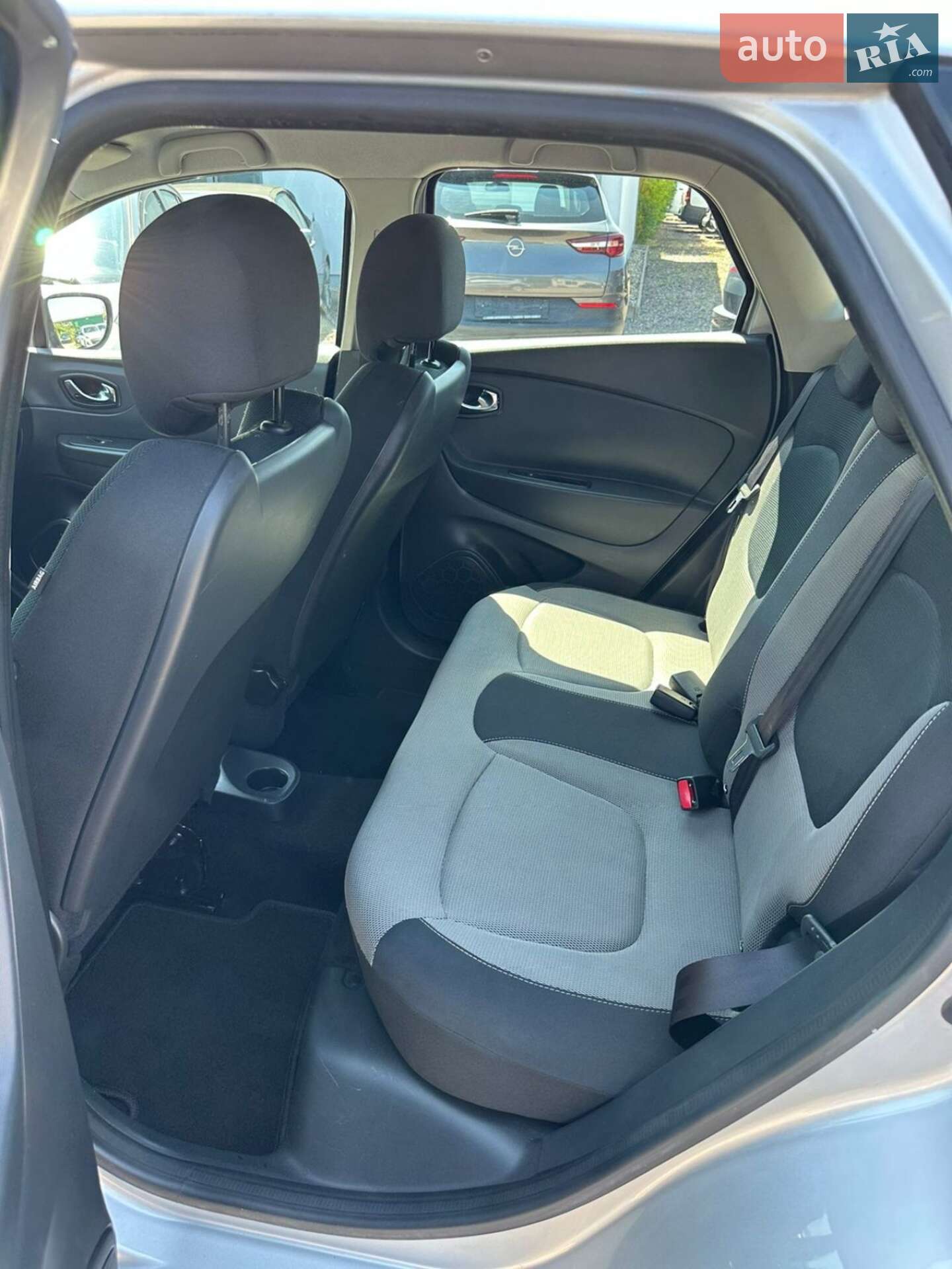 Renault Captur 2014 VIN VF12RFL1H50603955 фото оголошення 7 з 13
