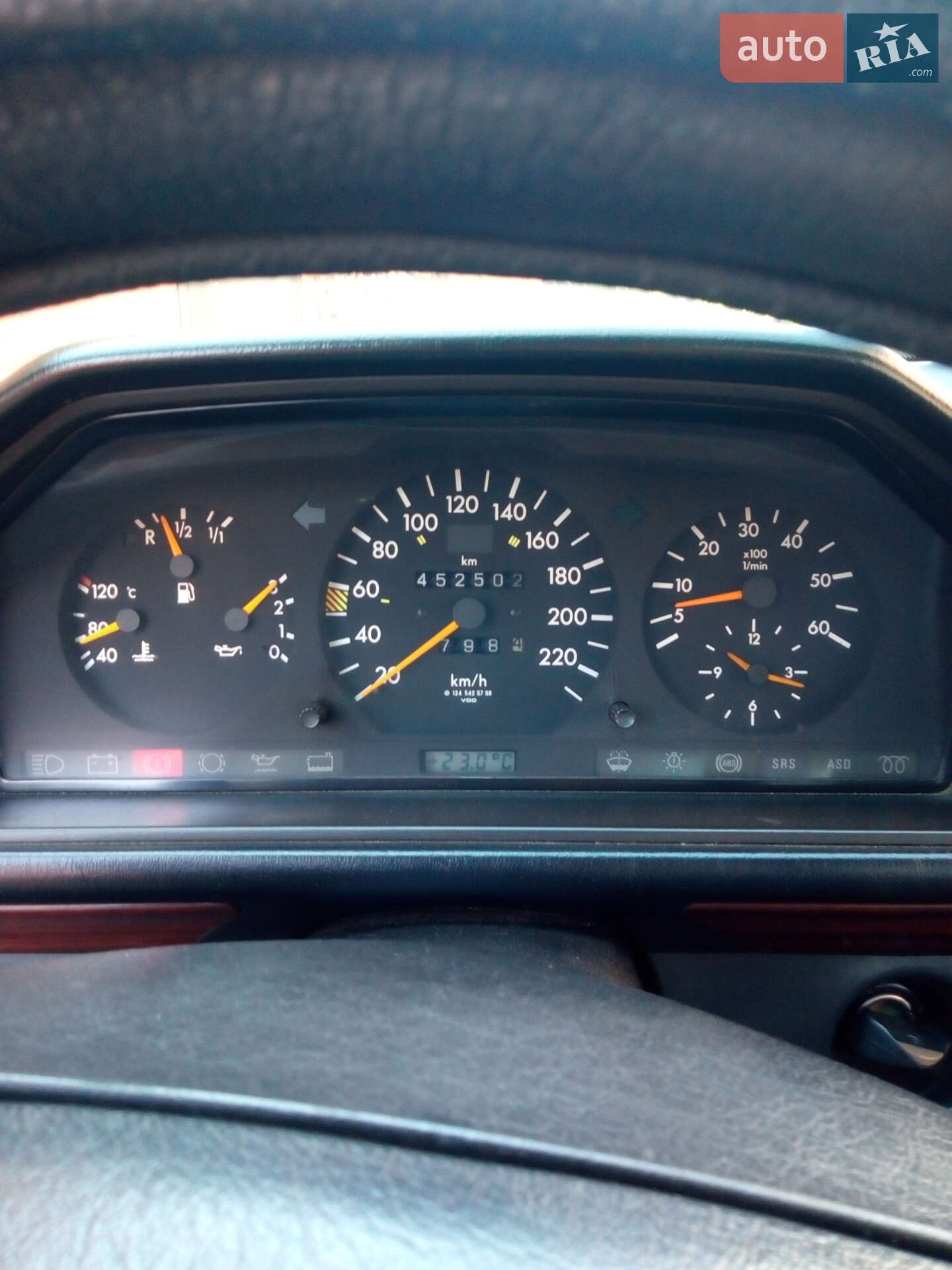 Mercedes-Benz E-Class 1992 VIN WDB1241301B664873 фото оголошення 2 з 24
