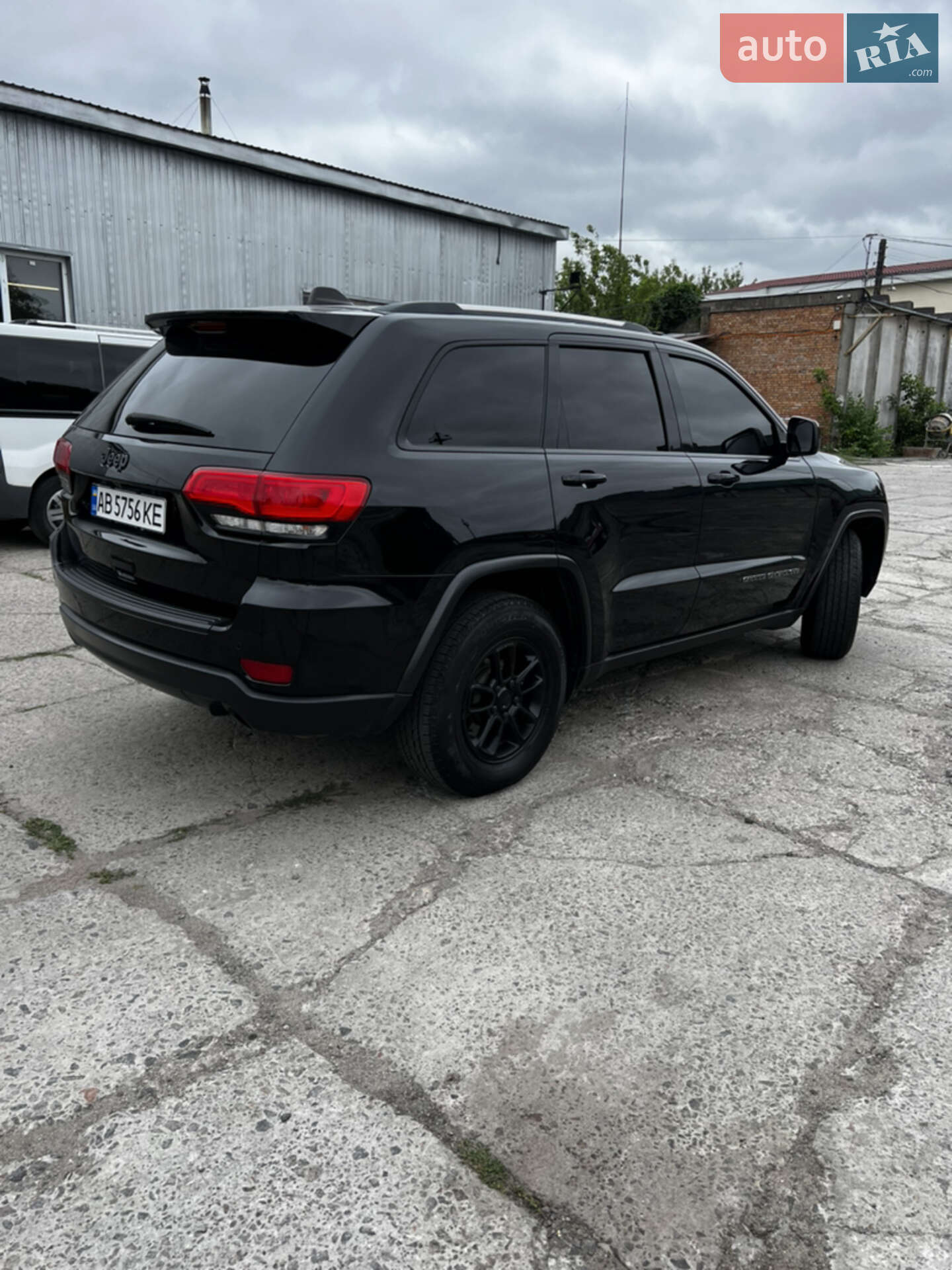 Jeep Grand Cherokee 2018 VIN 1C4RJEAG2JC311796 фото оголошення 7 з 30