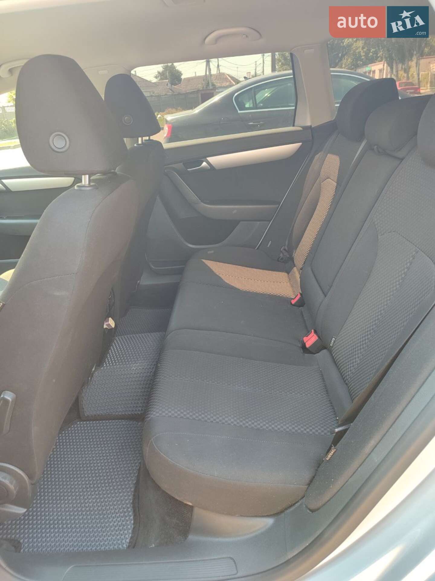 Volkswagen Passat 2014 VIN WVWZZZ3CZEE169359 фото оголошення 3 з 9