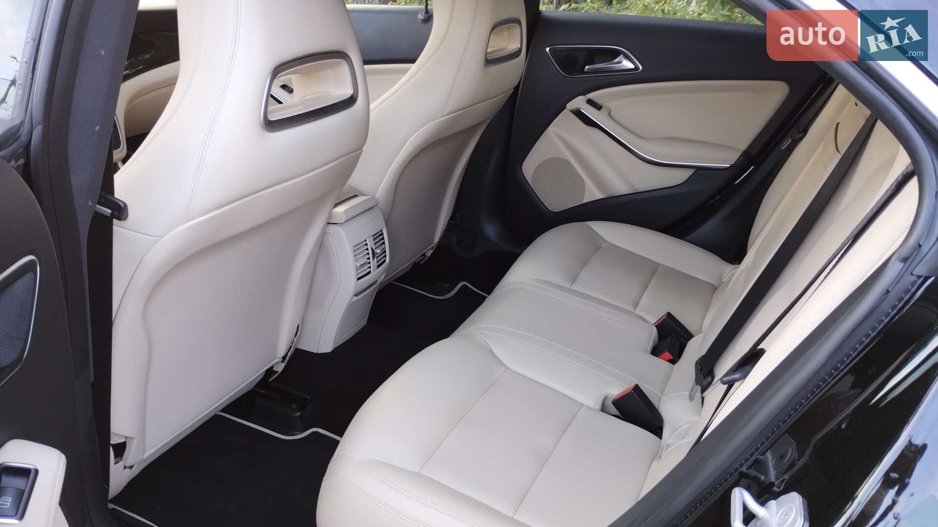Mercedes-Benz CLA Class 2015 VIN WDDSJ4EB2GN338977 фото оголошення 4 з 20