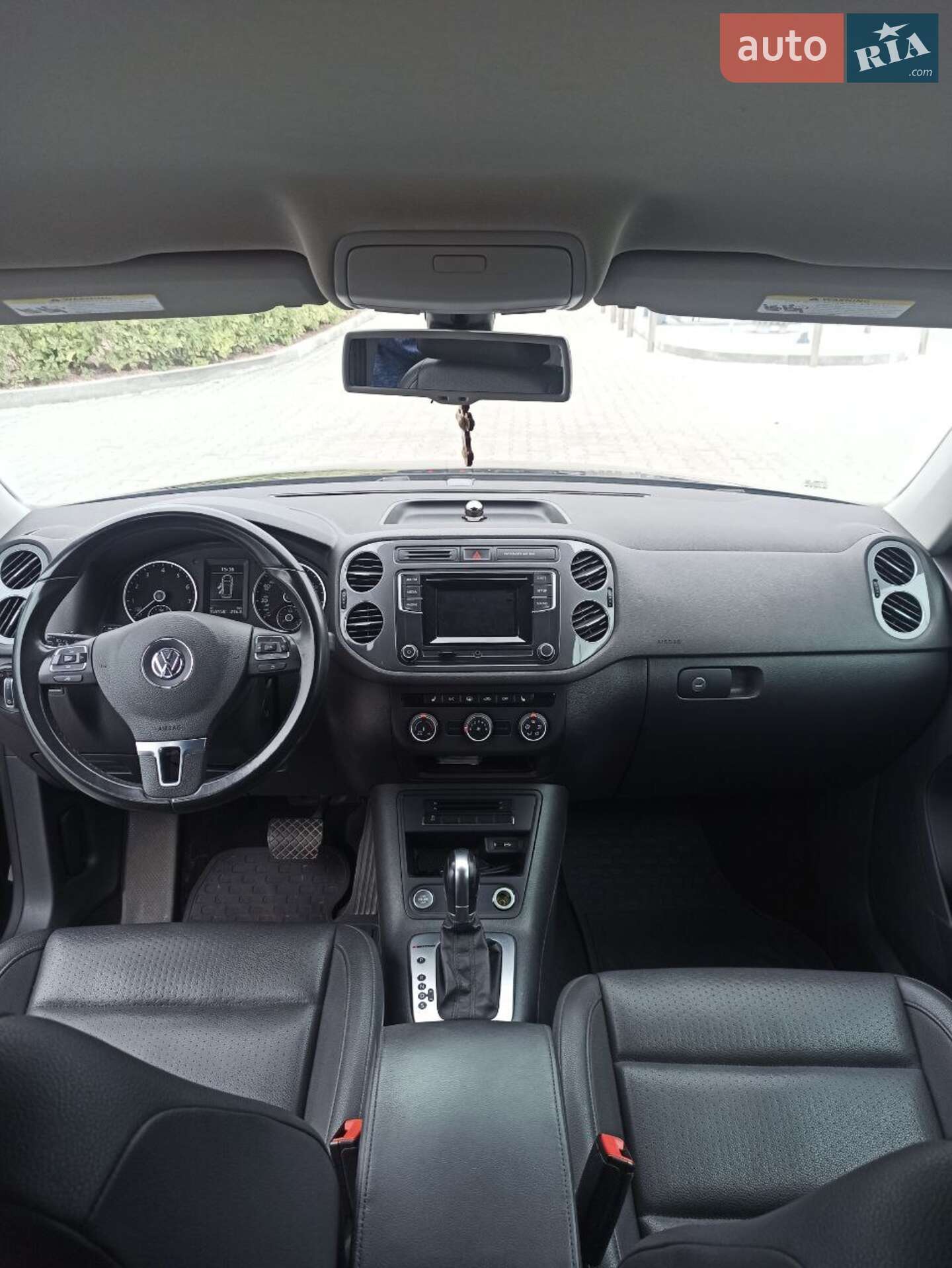 Volkswagen Tiguan 2016 VIN WVGBV7AX1GW575841 фото оголошення 6 з 15