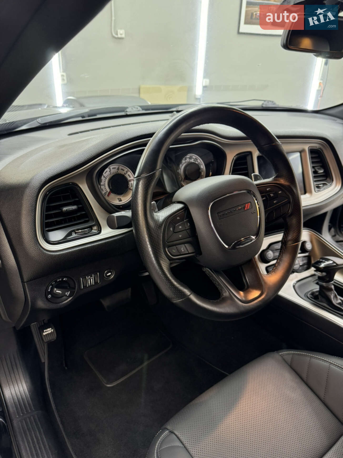 Dodge Challenger 2020 VIN 2C3CDZFJ3LH179533 фото оголошення 20 з 47