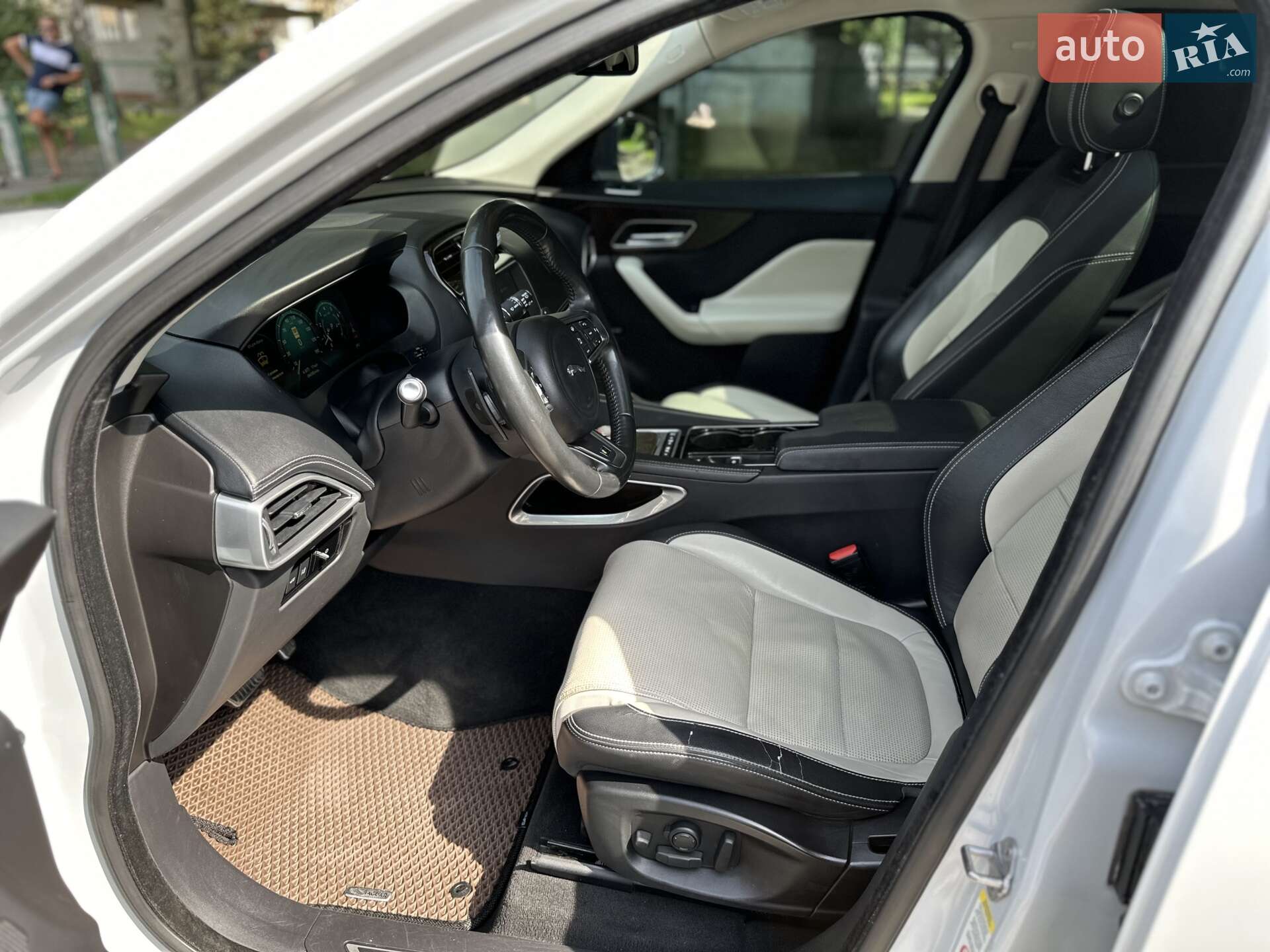 Jaguar F-Pace 2016 VIN SADCL2BV4HA059233 фото оголошення 46 з 58
