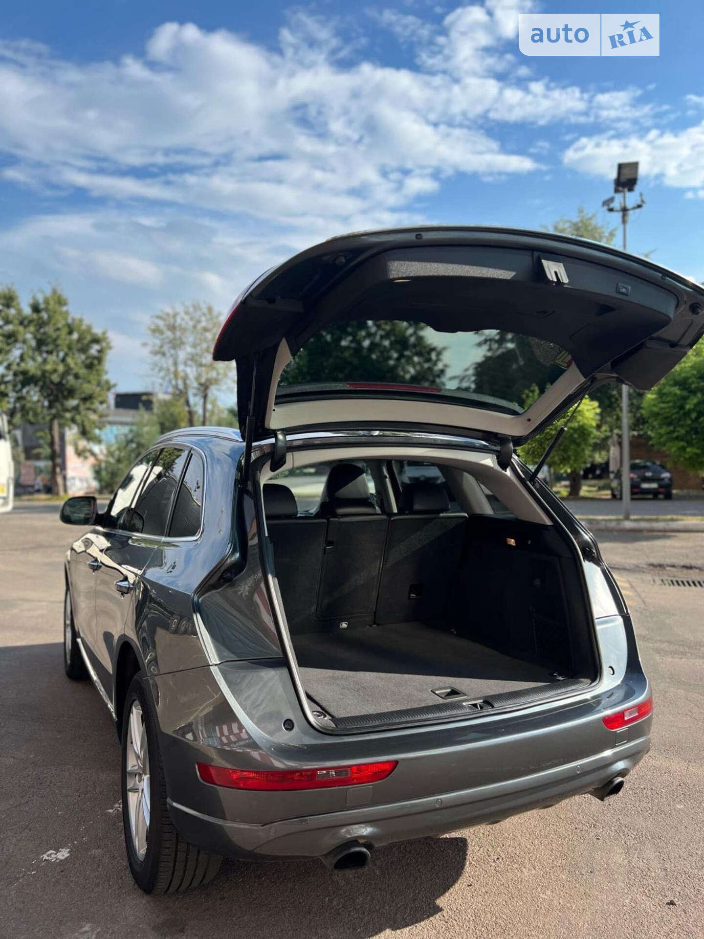Audi Q5 2017 VIN WA1C2AFPXHA083406 фото оголошення 6 з 17