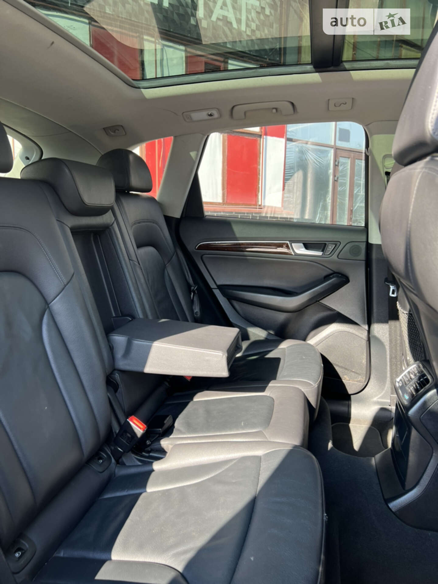Audi Q5 2017 VIN WA1C2AFPXHA083406 фото оголошення 11 з 17